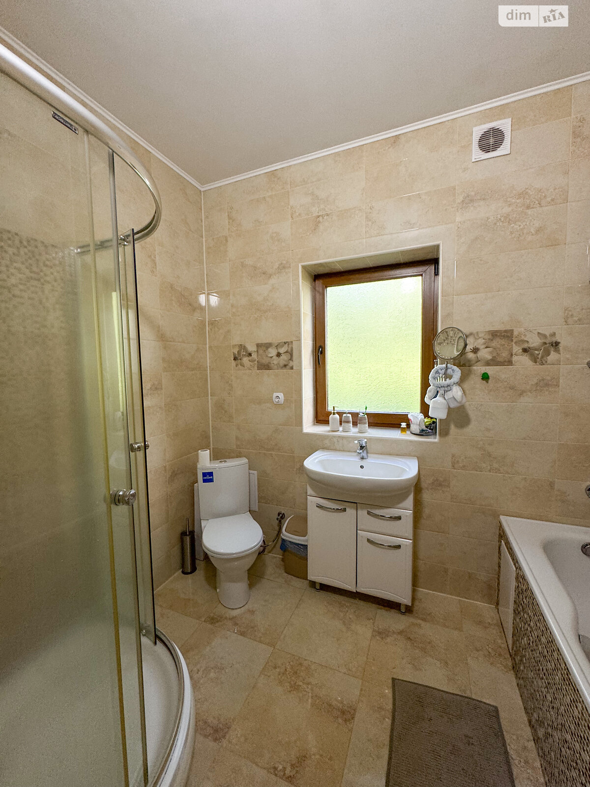 двоповерховий дуплекс, 120 кв. м, цегла. Продаж у Ужгороді фото 1 двоповерховий дуплекс, 120 кв. м, цегла. Продаж у Ужгороді фото 1