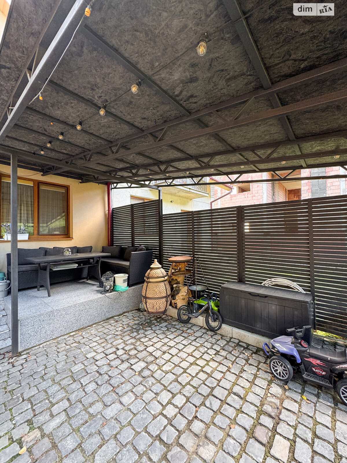 двоповерховий дуплекс, 120 кв. м, цегла. Продаж у Ужгороді фото 1 двоповерховий дуплекс, 120 кв. м, цегла. Продаж у Ужгороді фото 1