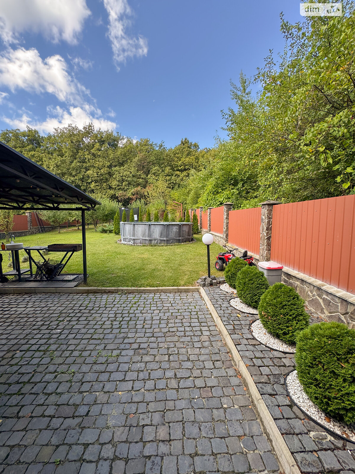 двоповерховий дуплекс, 120 кв. м, цегла. Продаж у Ужгороді фото 1 двоповерховий дуплекс, 120 кв. м, цегла. Продаж у Ужгороді фото 1