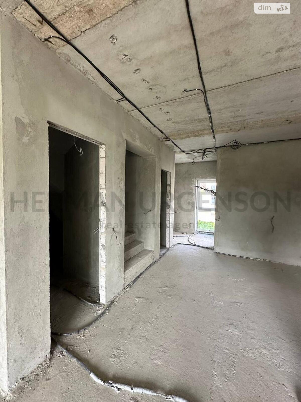 двоповерховий дуплекс, 117 кв. м, цегла. Продаж в Ужгороді, район Дравці фото 1 двоповерховий дуплекс, 117 кв. м, цегла. Продаж в Ужгороді, район Дравці фото 1