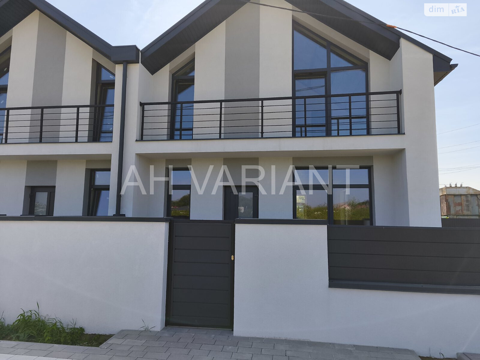 двухэтажный дуплекс, 120 кв. м, кирпич. Продажа в Ужгороде фото 1 двухэтажный дуплекс, 120 кв. м, кирпич. Продажа в Ужгороде фото 1