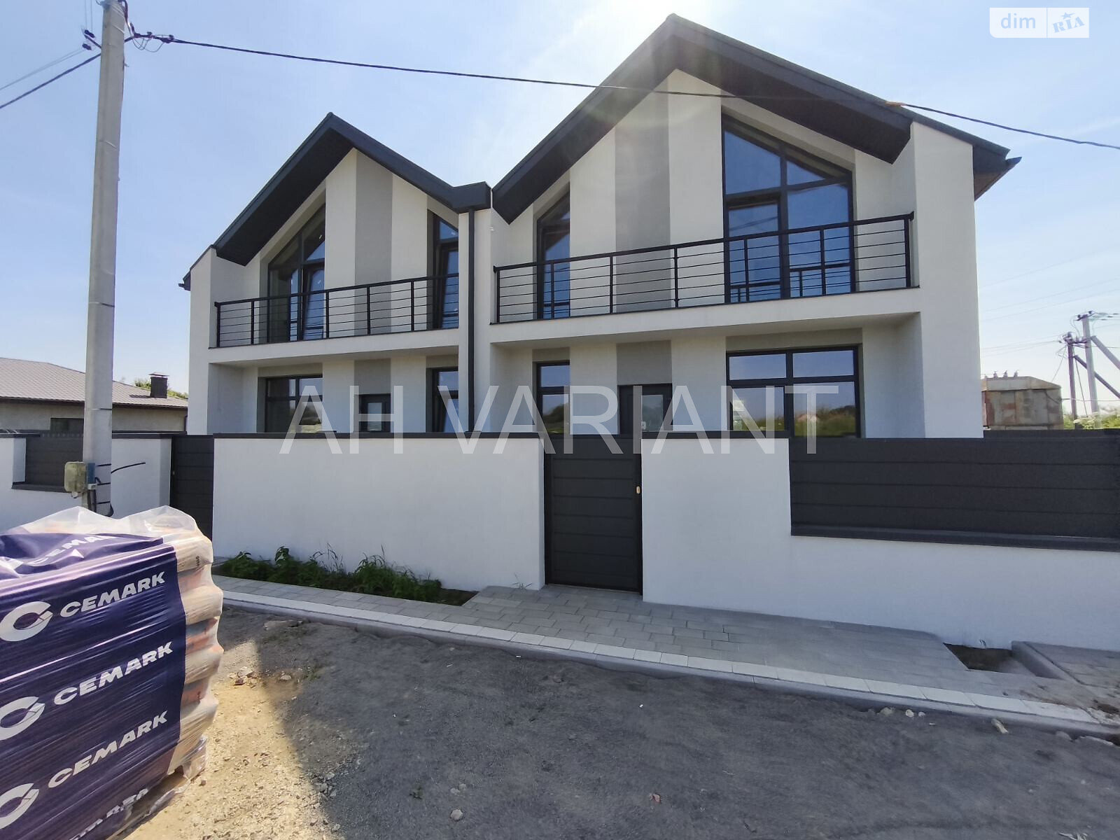 двухэтажный дуплекс, 120 кв. м, кирпич. Продажа в Ужгороде фото 1 двухэтажный дуплекс, 120 кв. м, кирпич. Продажа в Ужгороде фото 1