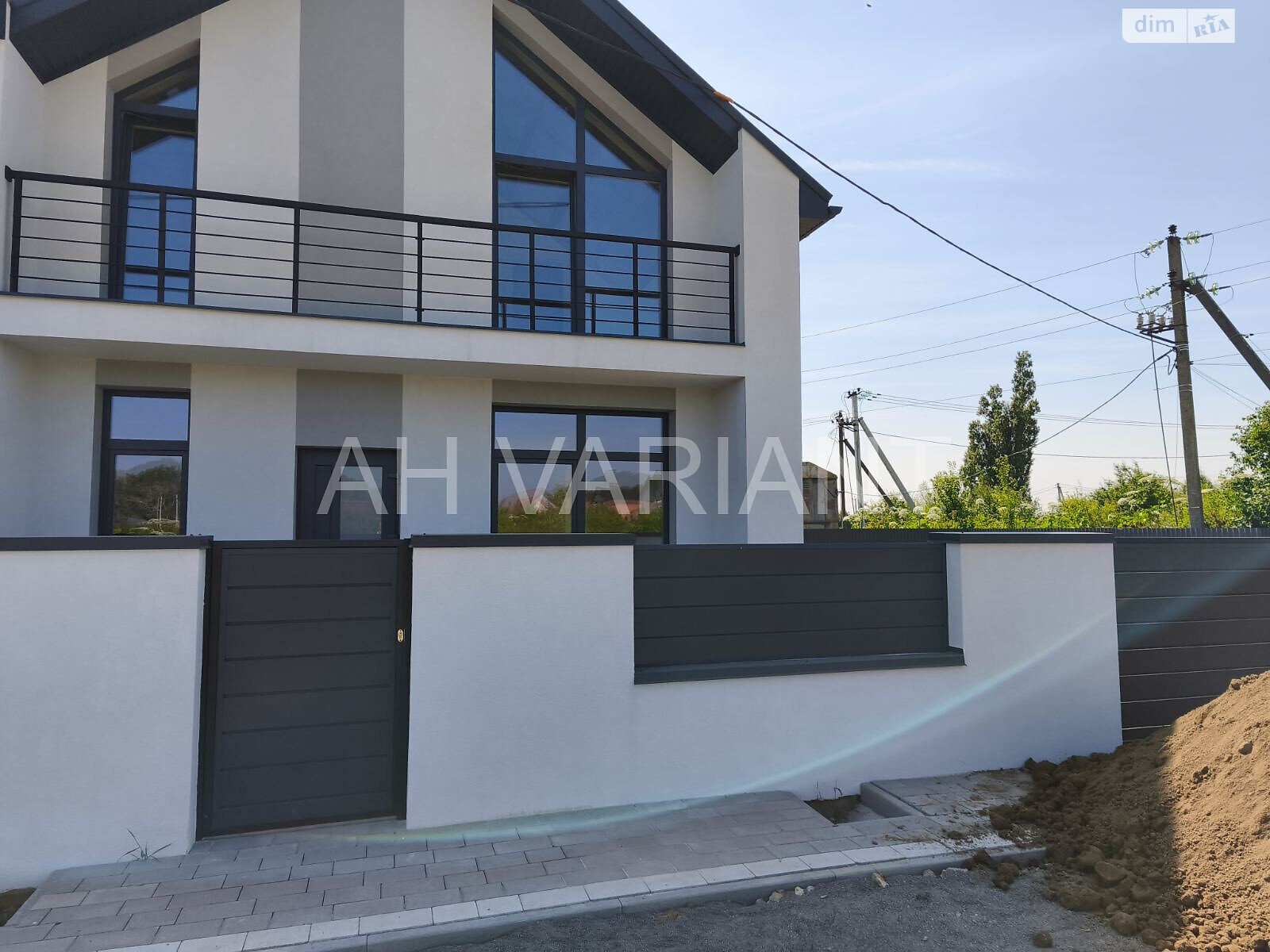 двухэтажный дуплекс, 120 кв. м, кирпич. Продажа в Ужгороде фото 1 двухэтажный дуплекс, 120 кв. м, кирпич. Продажа в Ужгороде фото 1