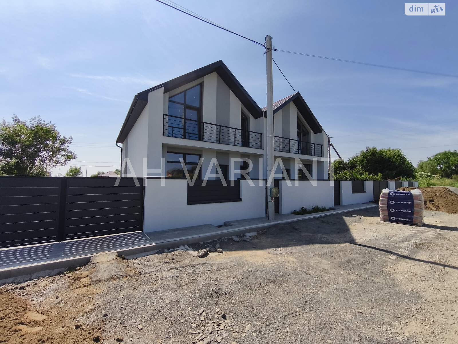 двухэтажный дуплекс, 120 кв. м, кирпич. Продажа в Ужгороде фото 1 двухэтажный дуплекс, 120 кв. м, кирпич. Продажа в Ужгороде фото 1