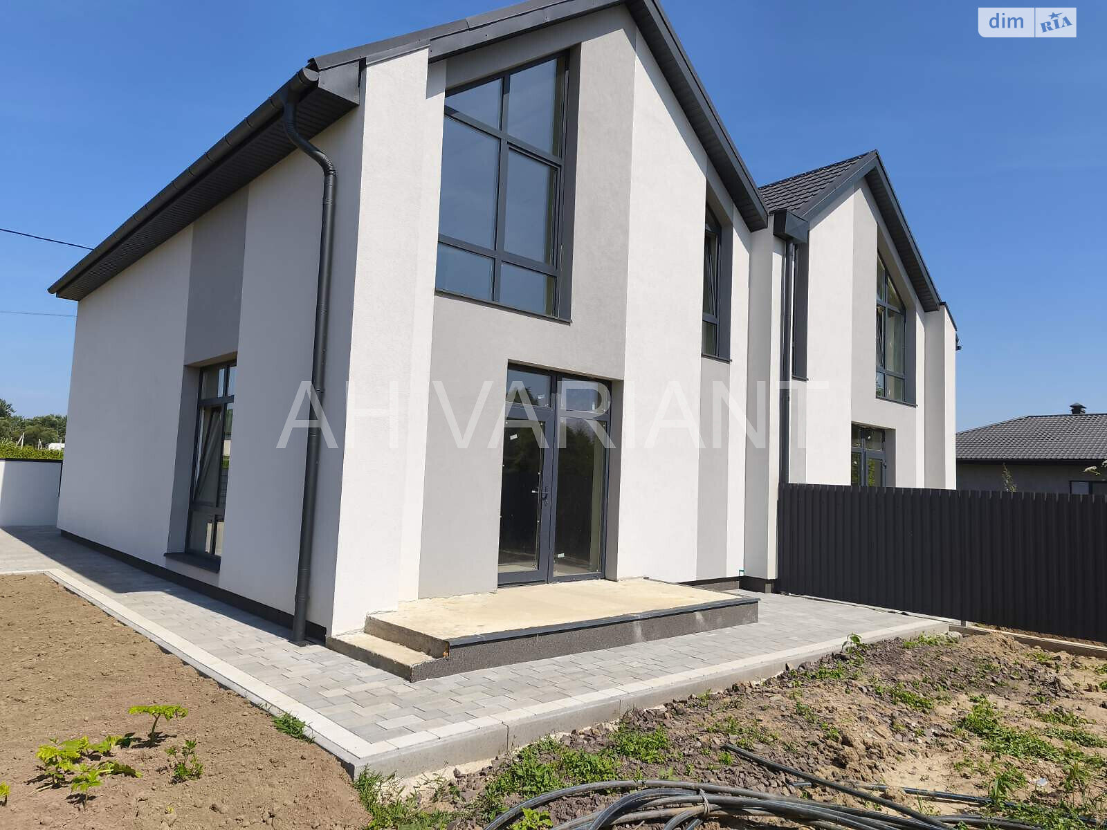 двухэтажный дуплекс, 120 кв. м, кирпич. Продажа в Ужгороде фото 1 двухэтажный дуплекс, 120 кв. м, кирпич. Продажа в Ужгороде фото 1