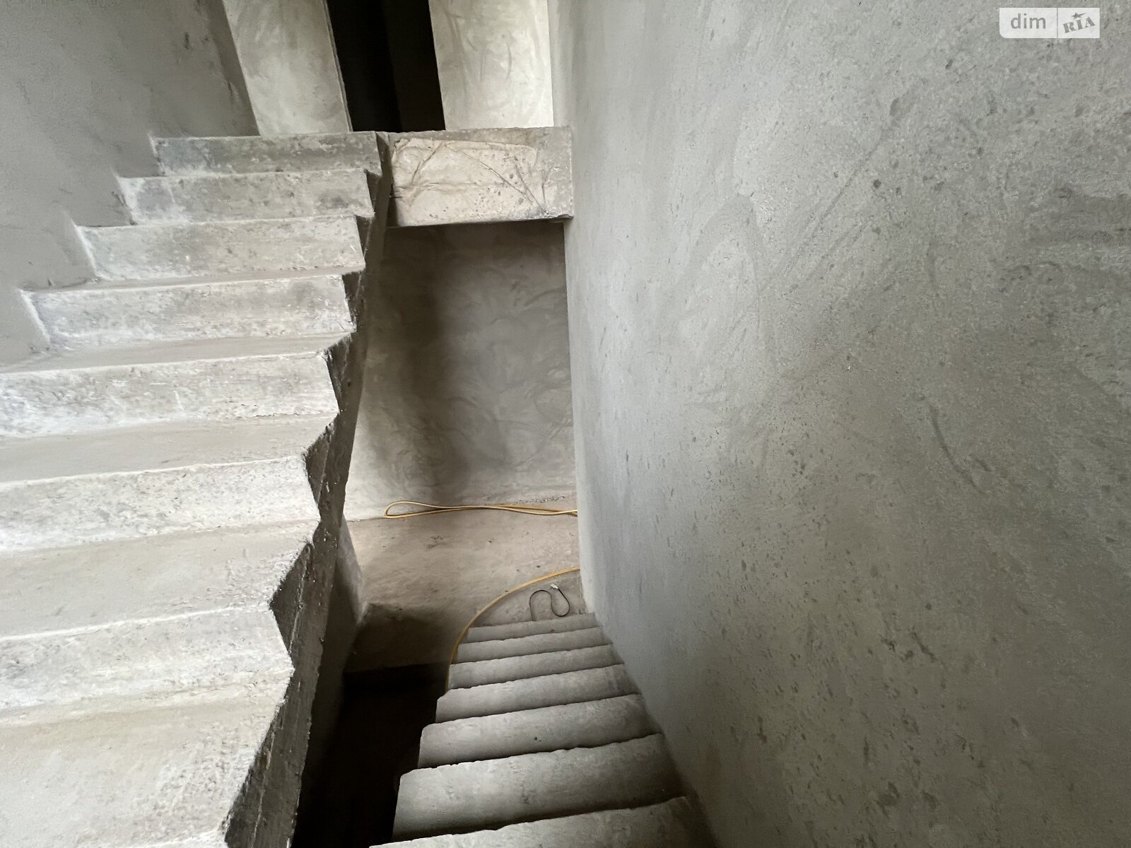 двоповерховий дуплекс, 127.7 кв. м, цегла. Продаж в Ужгороді, район Садовий фото 1