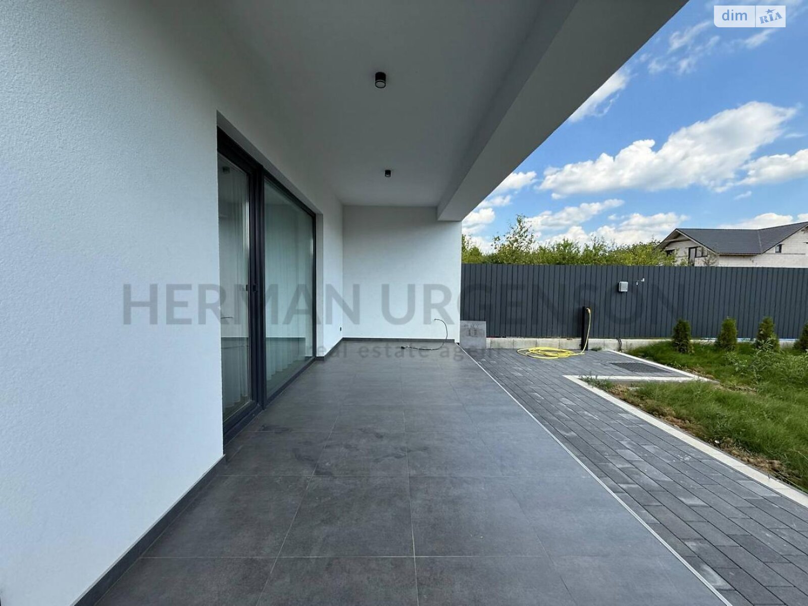 двоповерховий дуплекс, 138 кв. м, цегла. Продаж в Ужгороді, район Садовий фото 1