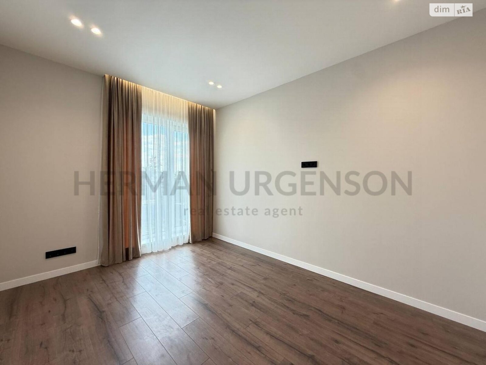 двоповерховий дуплекс, 138 кв. м, цегла. Продаж в Ужгороді, район Садовий фото 1