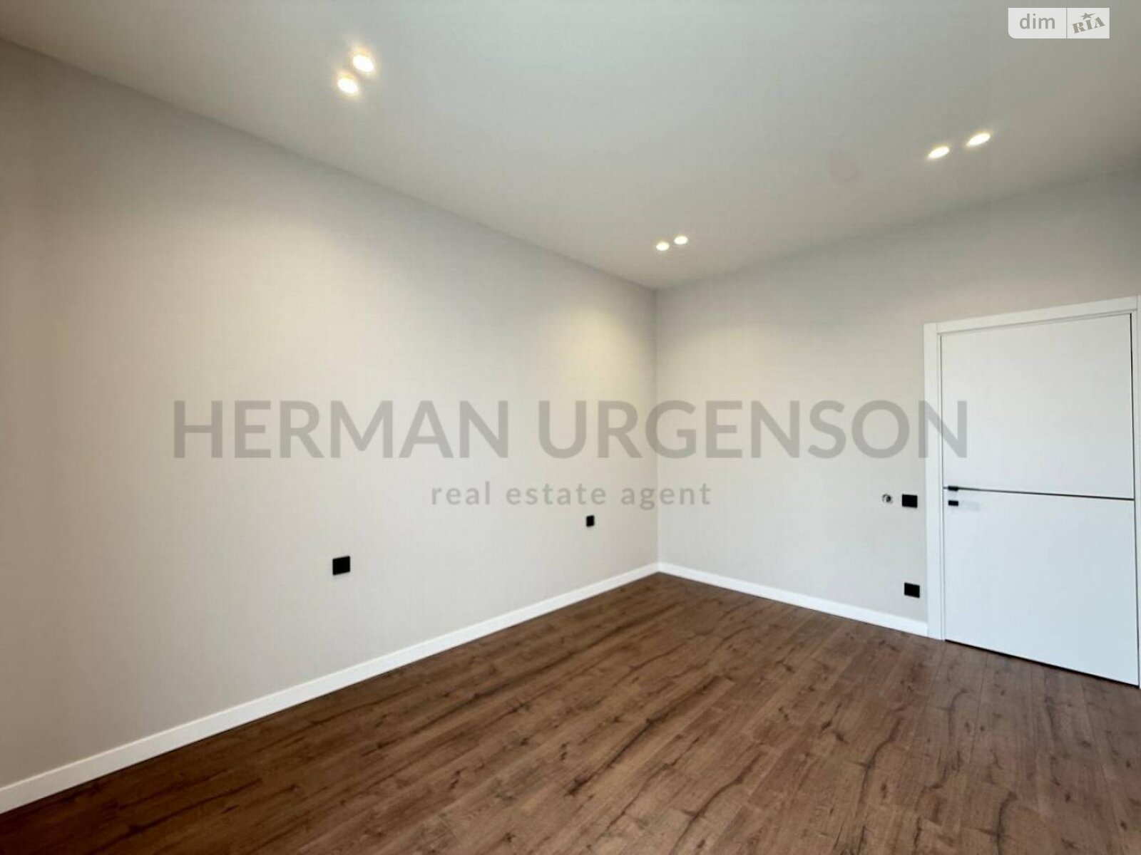 двоповерховий дуплекс, 138 кв. м, цегла. Продаж в Ужгороді, район Садовий фото 1