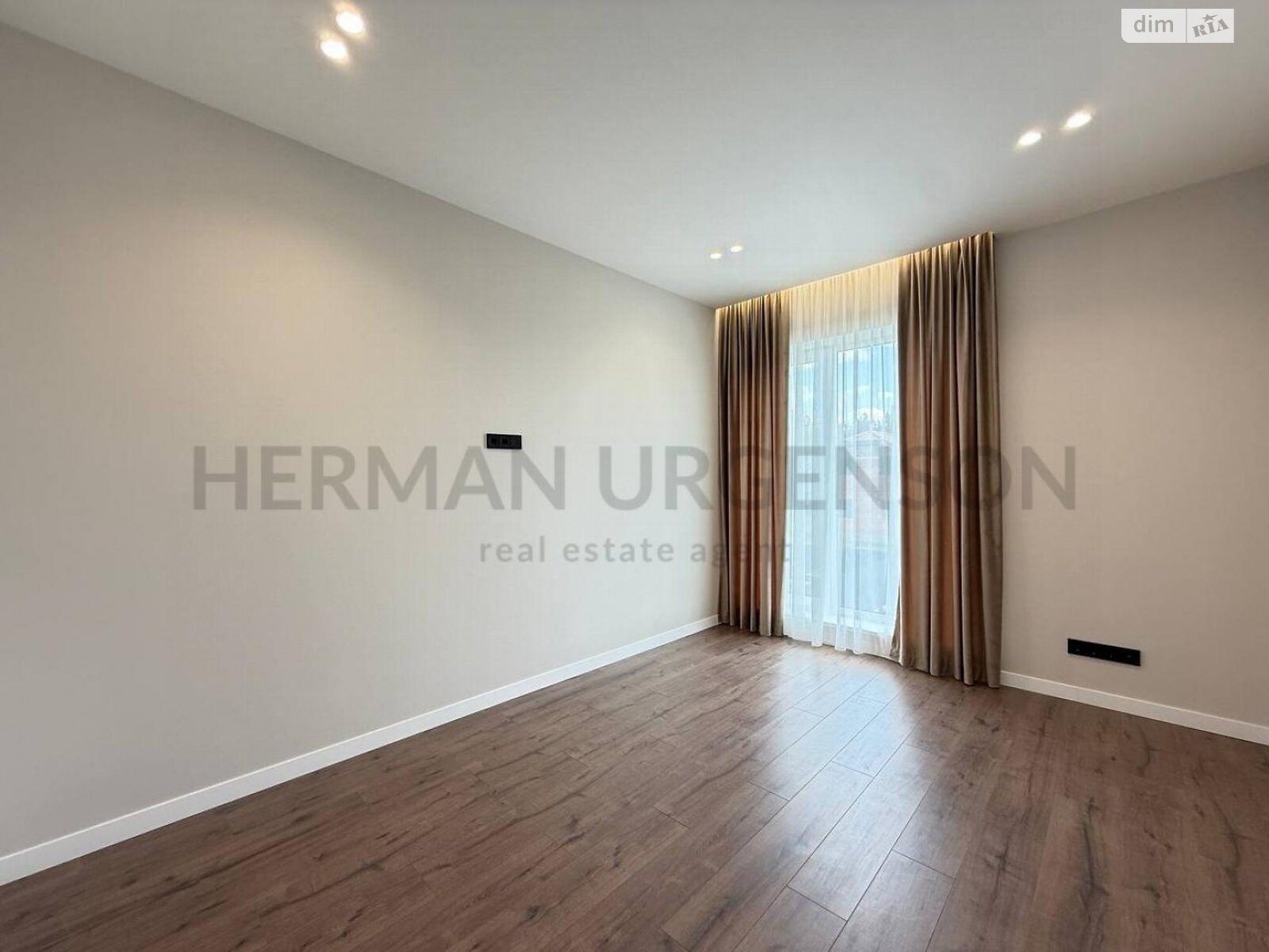 двоповерховий дуплекс, 138 кв. м, цегла. Продаж в Ужгороді, район Садовий фото 1