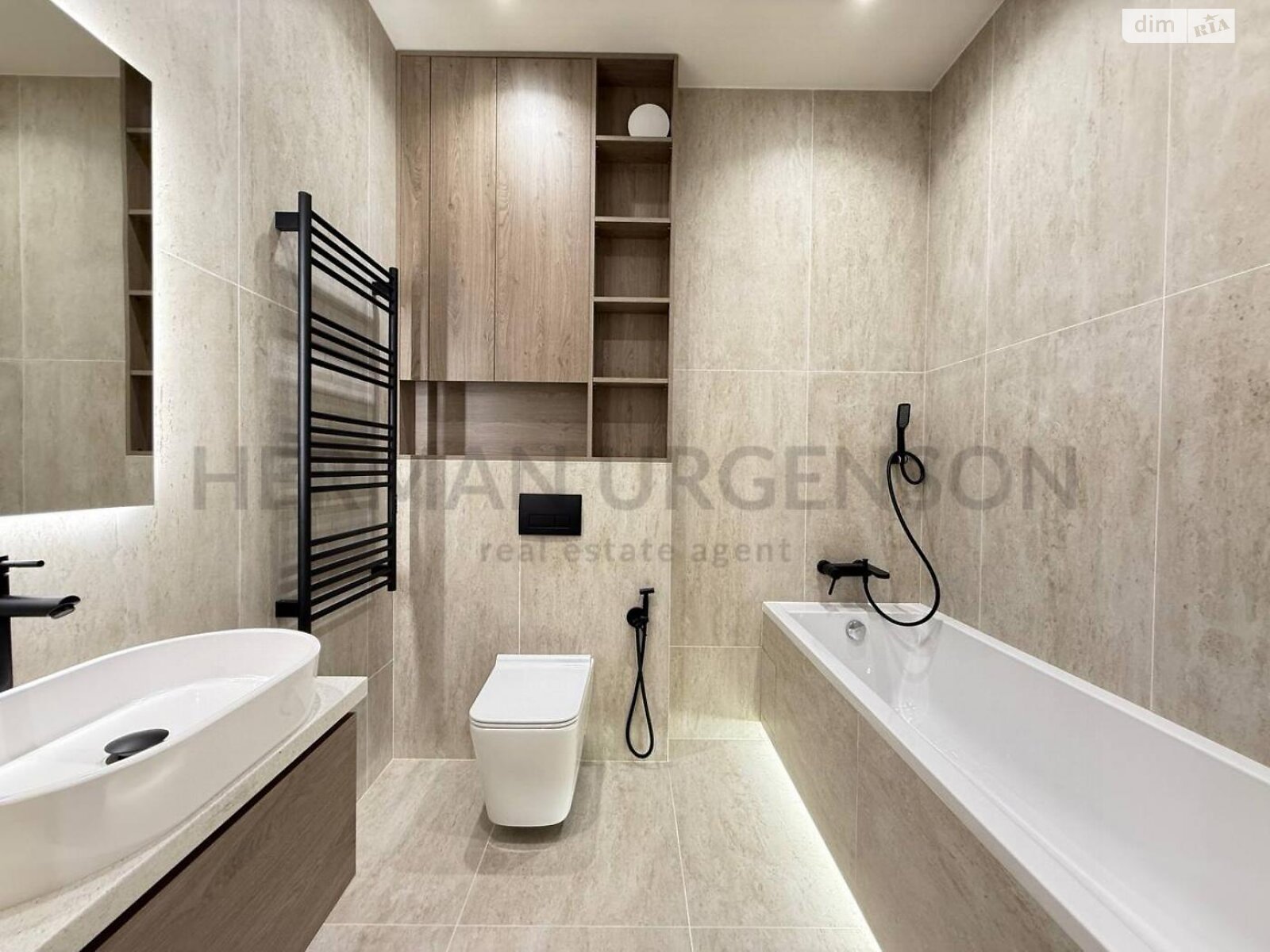 двоповерховий дуплекс, 138 кв. м, цегла. Продаж в Ужгороді, район Садовий фото 1