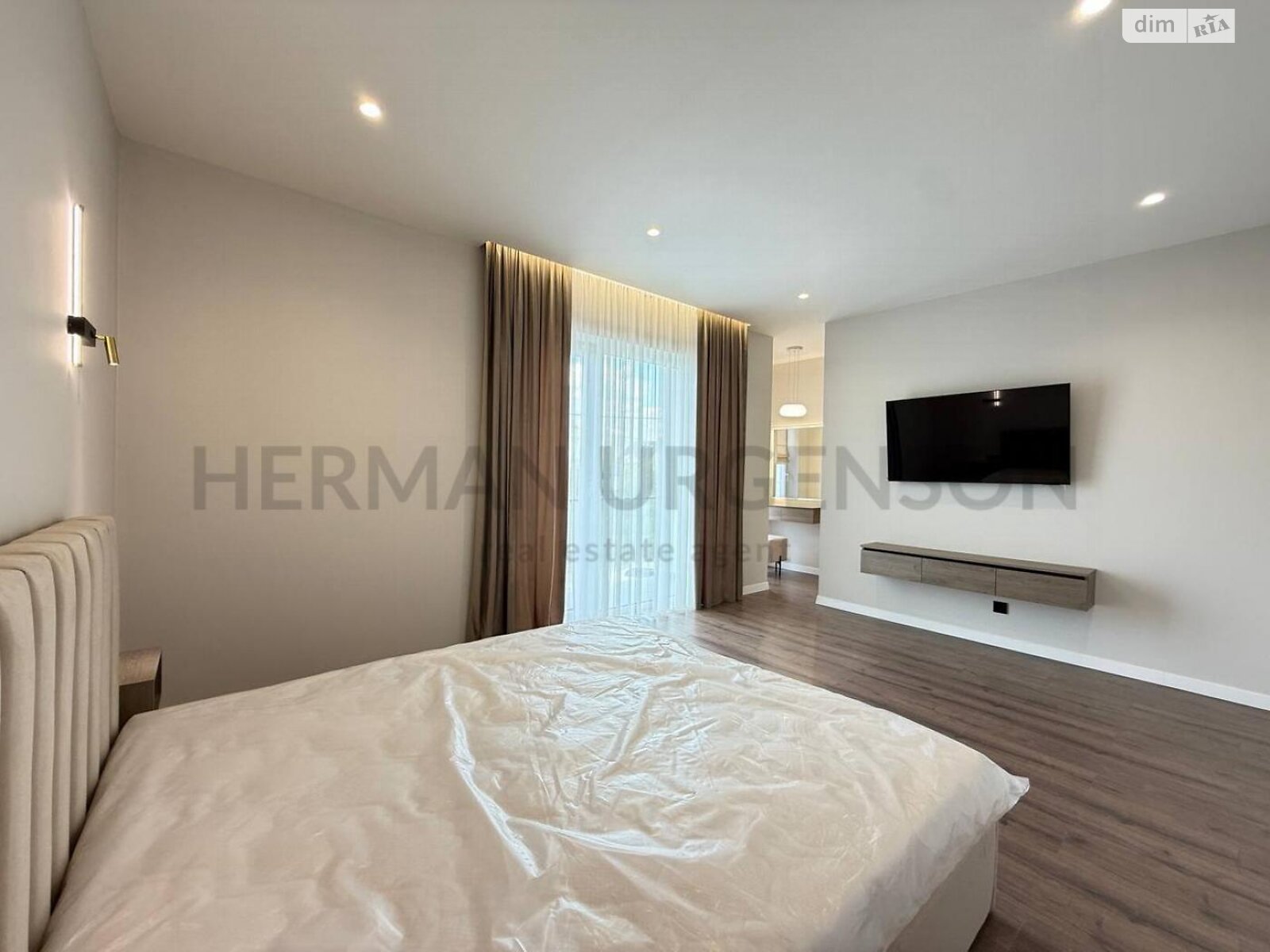 двоповерховий дуплекс, 138 кв. м, цегла. Продаж в Ужгороді, район Садовий фото 1