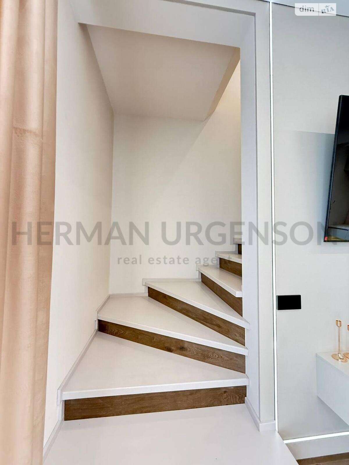 двоповерховий дуплекс, 138 кв. м, цегла. Продаж в Ужгороді, район Садовий фото 1