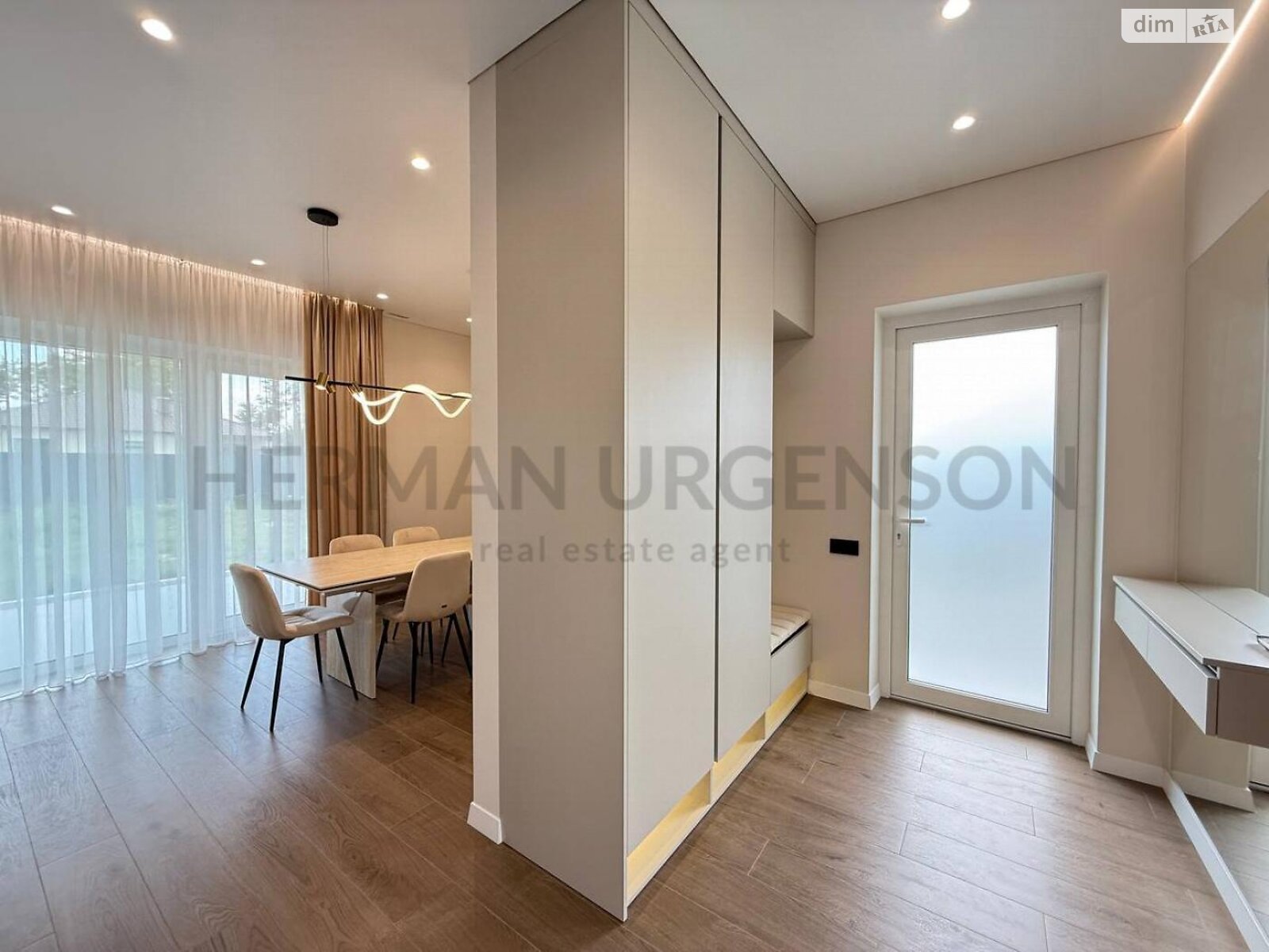 двоповерховий дуплекс, 138 кв. м, цегла. Продаж в Ужгороді, район Садовий фото 1