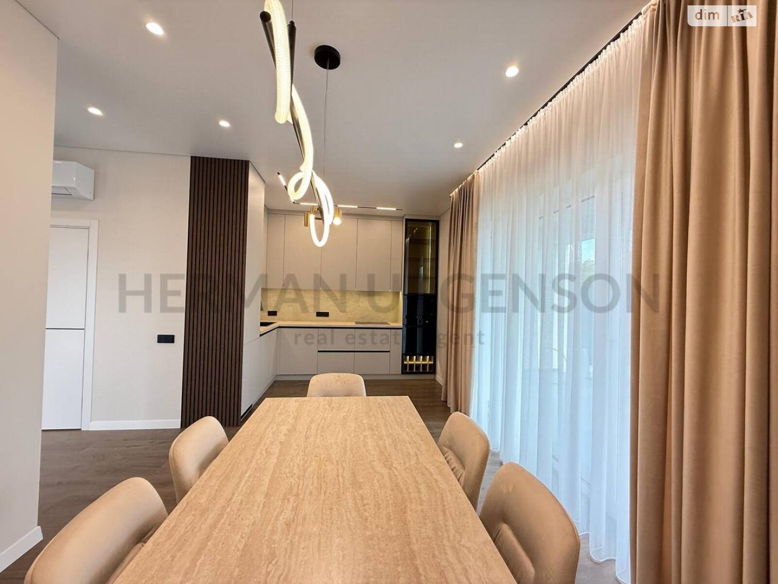 двоповерховий дуплекс, 138 кв. м, цегла. Продаж в Ужгороді, район Садовий фото 1