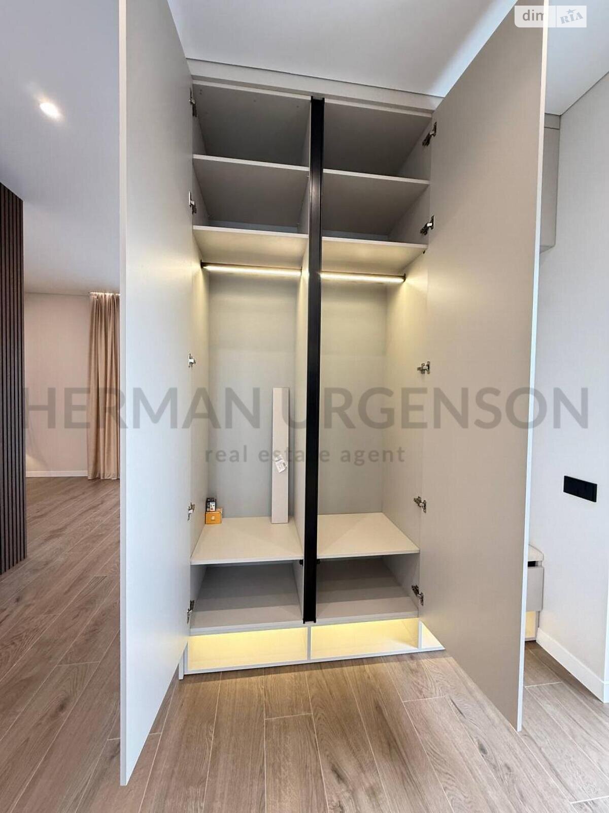 двоповерховий дуплекс, 138 кв. м, цегла. Продаж в Ужгороді, район Садовий фото 1