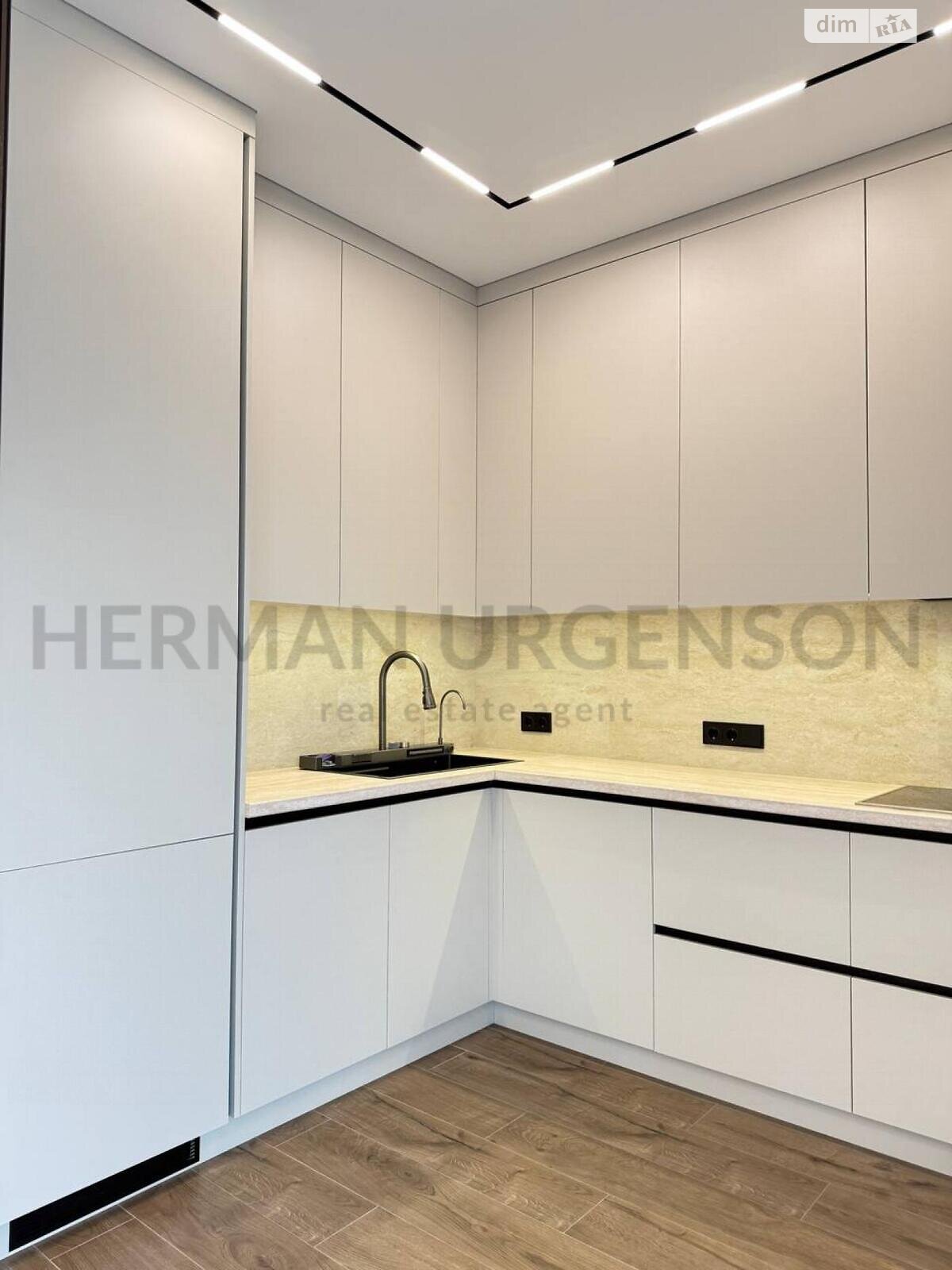 двоповерховий дуплекс, 138 кв. м, цегла. Продаж в Ужгороді, район Садовий фото 1