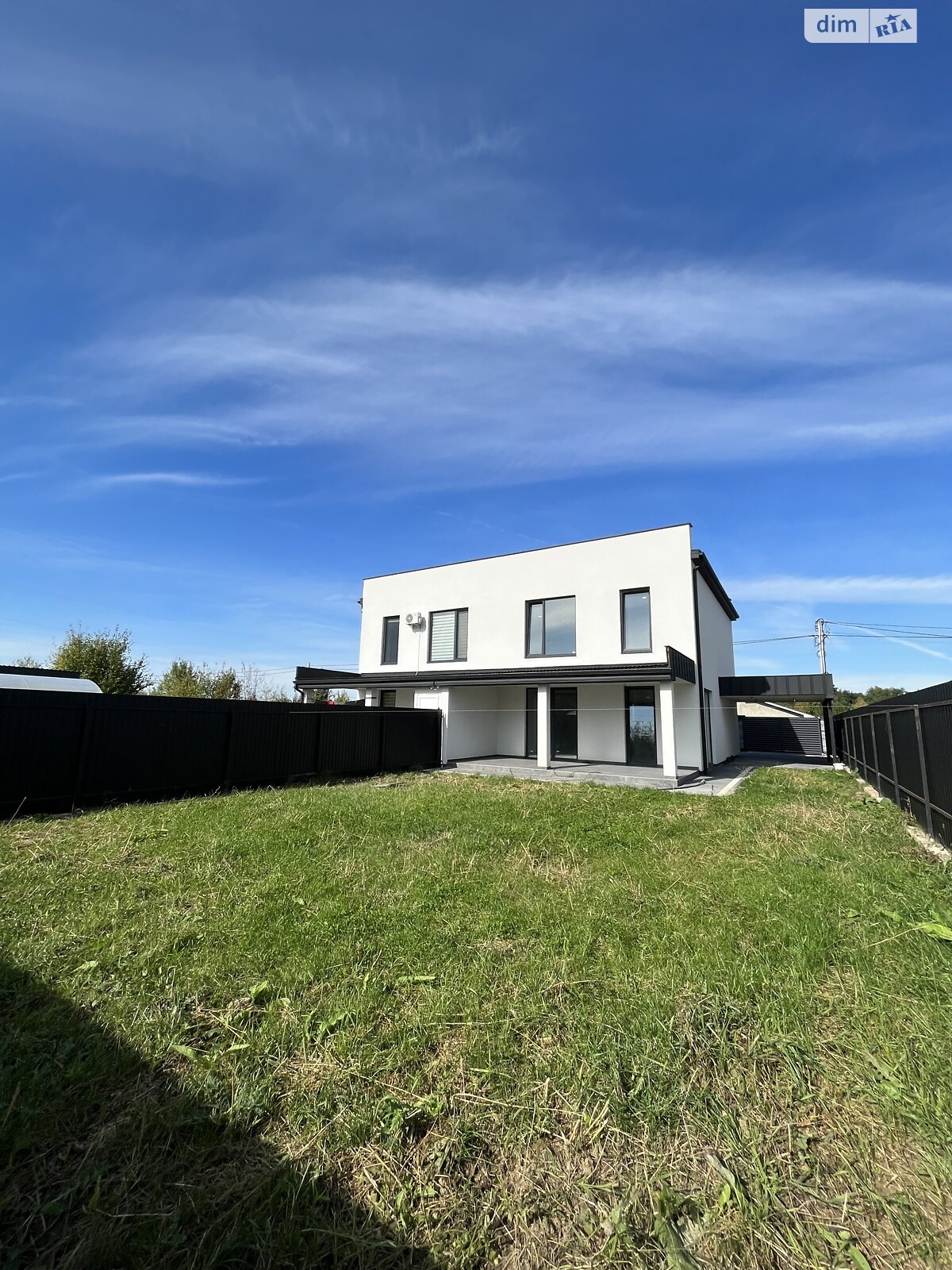 двухэтажный дуплекс, 135 кв. м, кирпич. Продажа в Ужгороде район Садовый фото 1 двухэтажный дуплекс, 135 кв. м, кирпич. Продажа в Ужгороде район Садовый фото 1