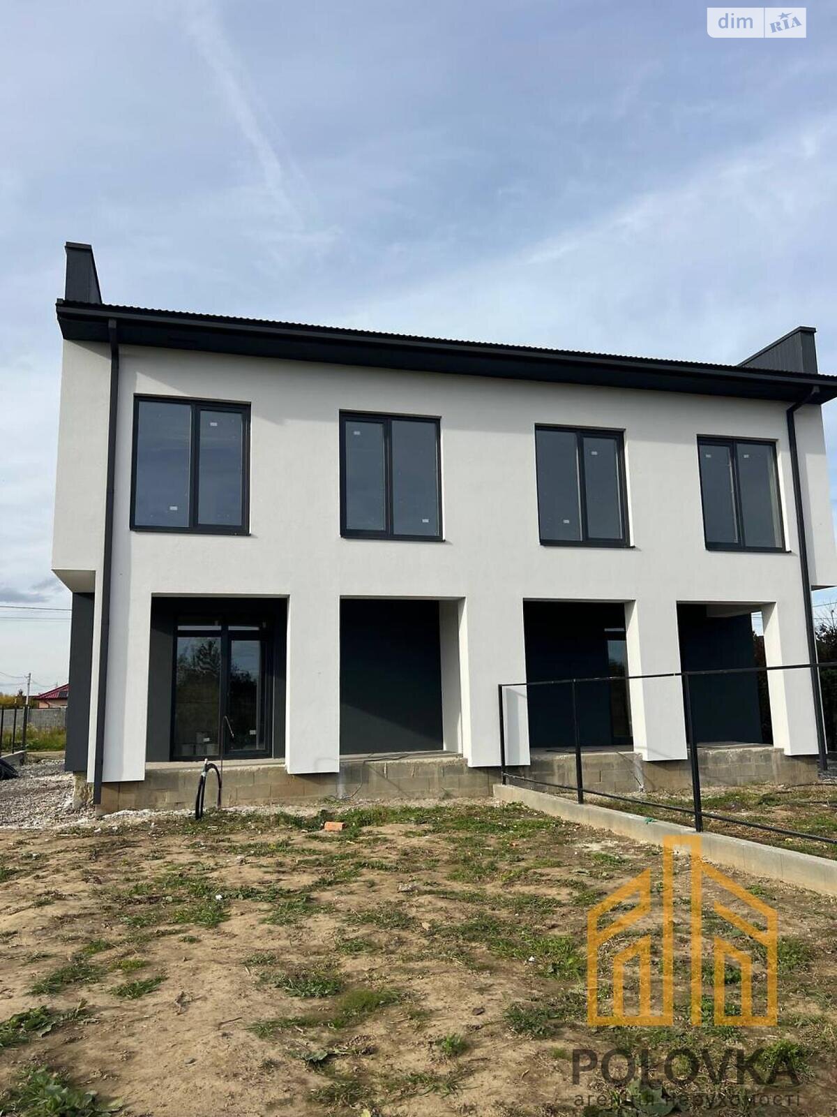 двухэтажный дуплекс, 105 кв. м, кирпич. Продажа в Ужгороде район Садовый фото 1 двухэтажный дуплекс, 105 кв. м, кирпич. Продажа в Ужгороде район Садовый фото 1