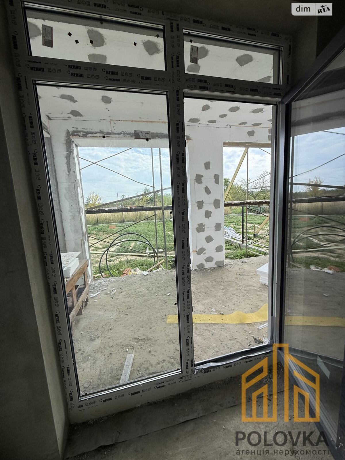 двухэтажный дуплекс, 105 кв. м, кирпич. Продажа в Ужгороде район Садовый фото 1 двухэтажный дуплекс, 105 кв. м, кирпич. Продажа в Ужгороде район Садовый фото 1