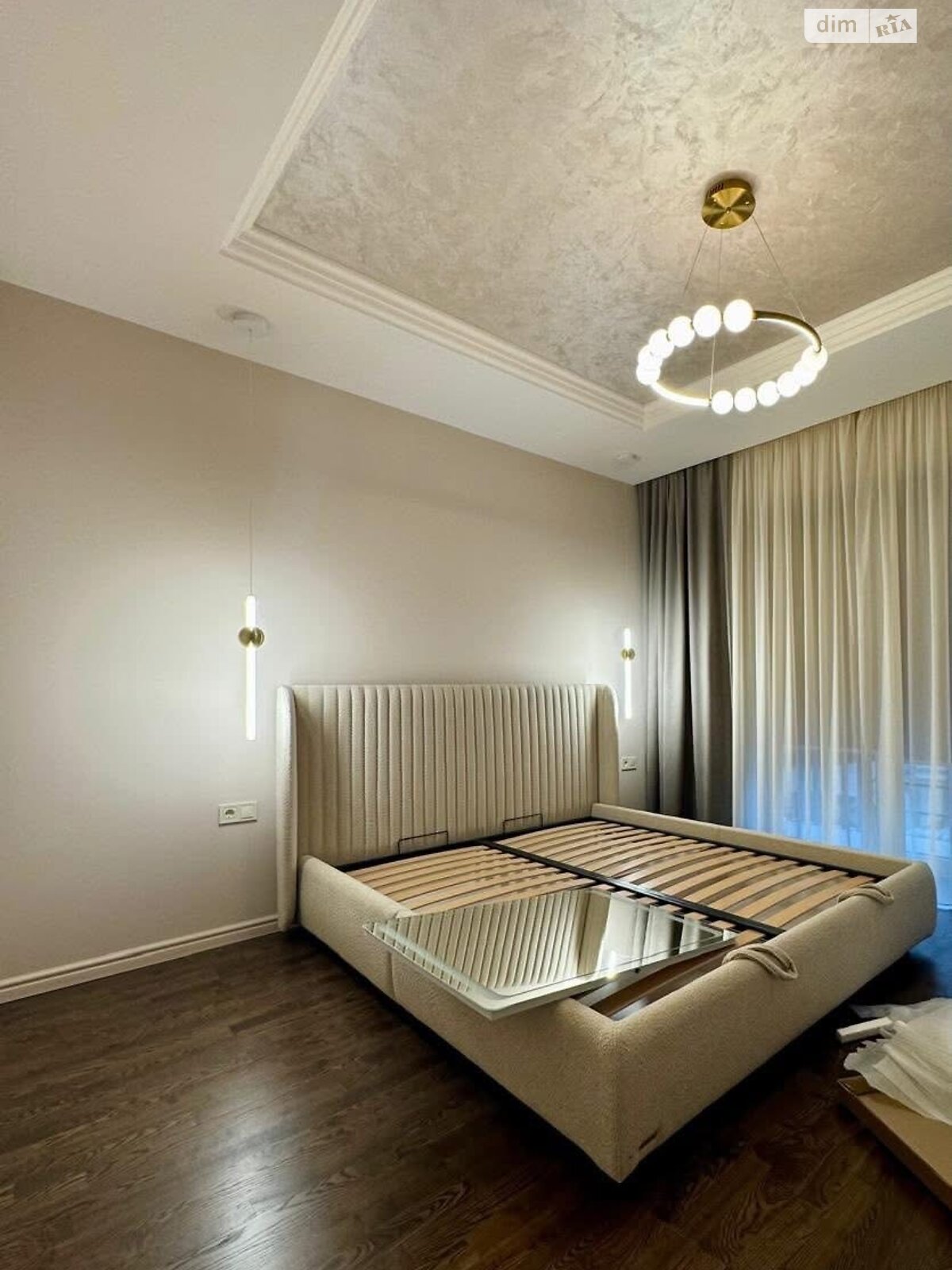 трехэтажный дуплекс, 138 кв. м, кирпич. Продажа в Ужгороде район Центр фото 1