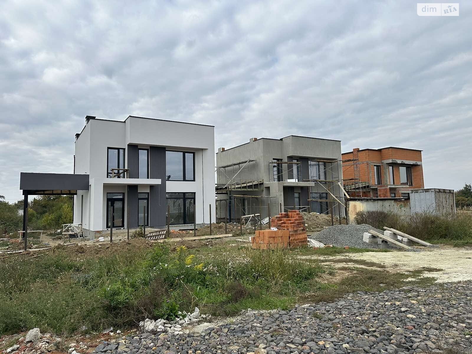 двоповерховий дуплекс, 200 кв. м, цегла. Продаж в Ужгороді, район Східний фото 1 двоповерховий дуплекс, 200 кв. м, цегла. Продаж в Ужгороді, район Східний фото 1