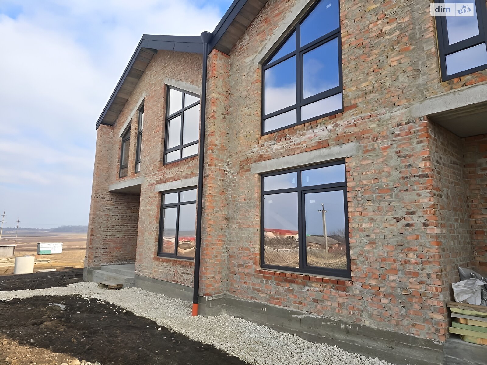 двухэтажный дуплекс, 123.7 кв. м, кирпич. Продажа в Великой Березовице район Кемпинг фото 1 двухэтажный дуплекс, 123.7 кв. м, кирпич. Продажа в Великой Березовице район Кемпинг фото 1