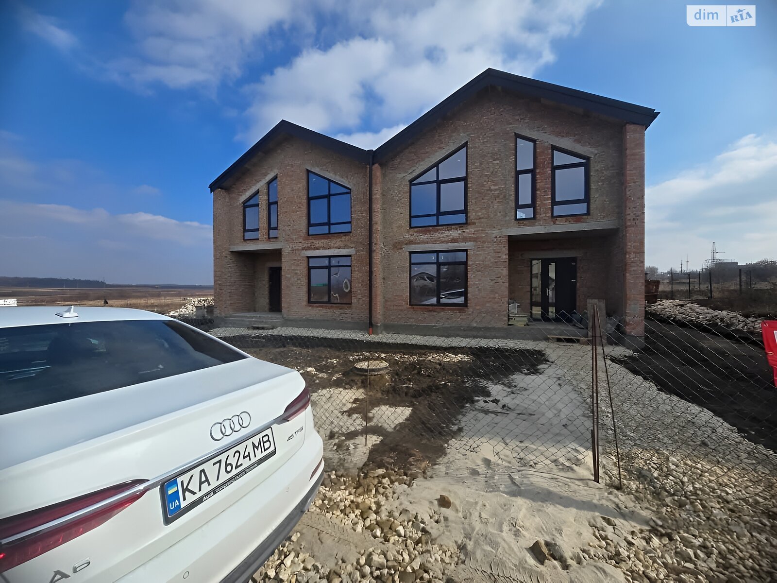 двухэтажный дуплекс, 123.7 кв. м, кирпич. Продажа в Великой Березовице район Кемпинг фото 1 двухэтажный дуплекс, 123.7 кв. м, кирпич. Продажа в Великой Березовице район Кемпинг фото 1