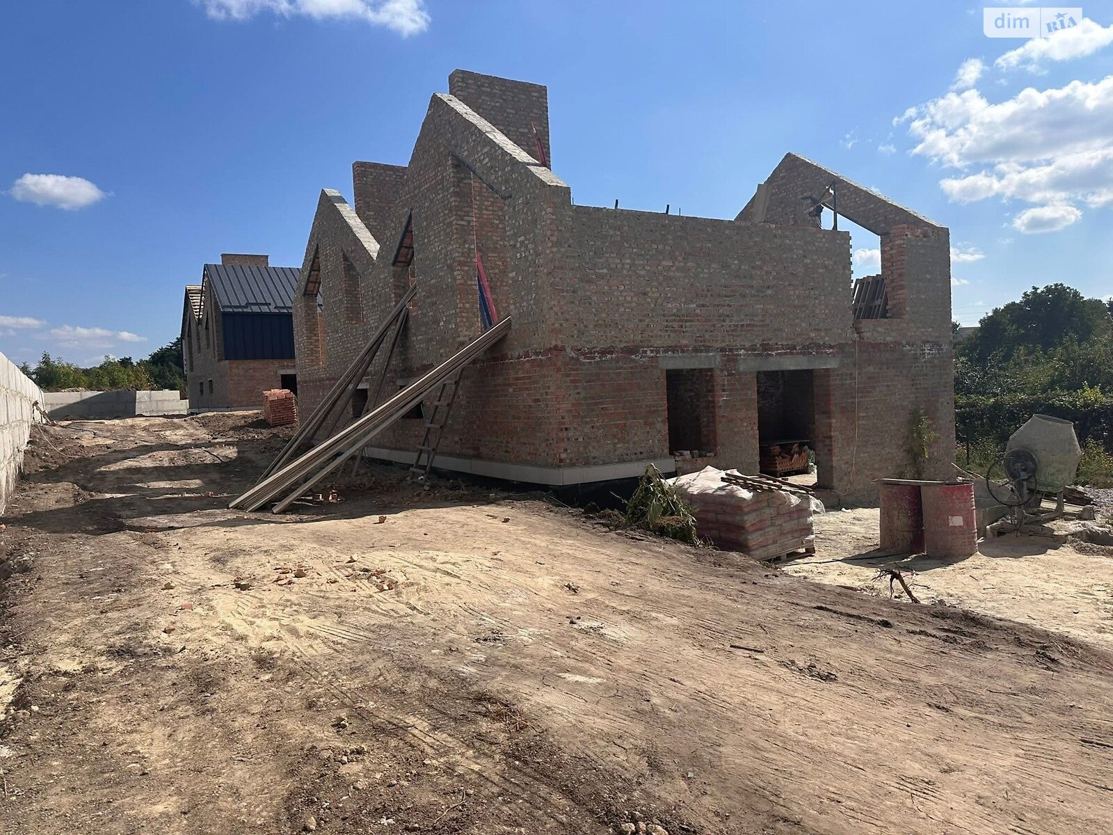 двухэтажный дуплекс, 113 кв. м, кирпич. Продажа в Великих Гаях фото 1 двухэтажный дуплекс, 113 кв. м, кирпич. Продажа в Великих Гаях фото 1