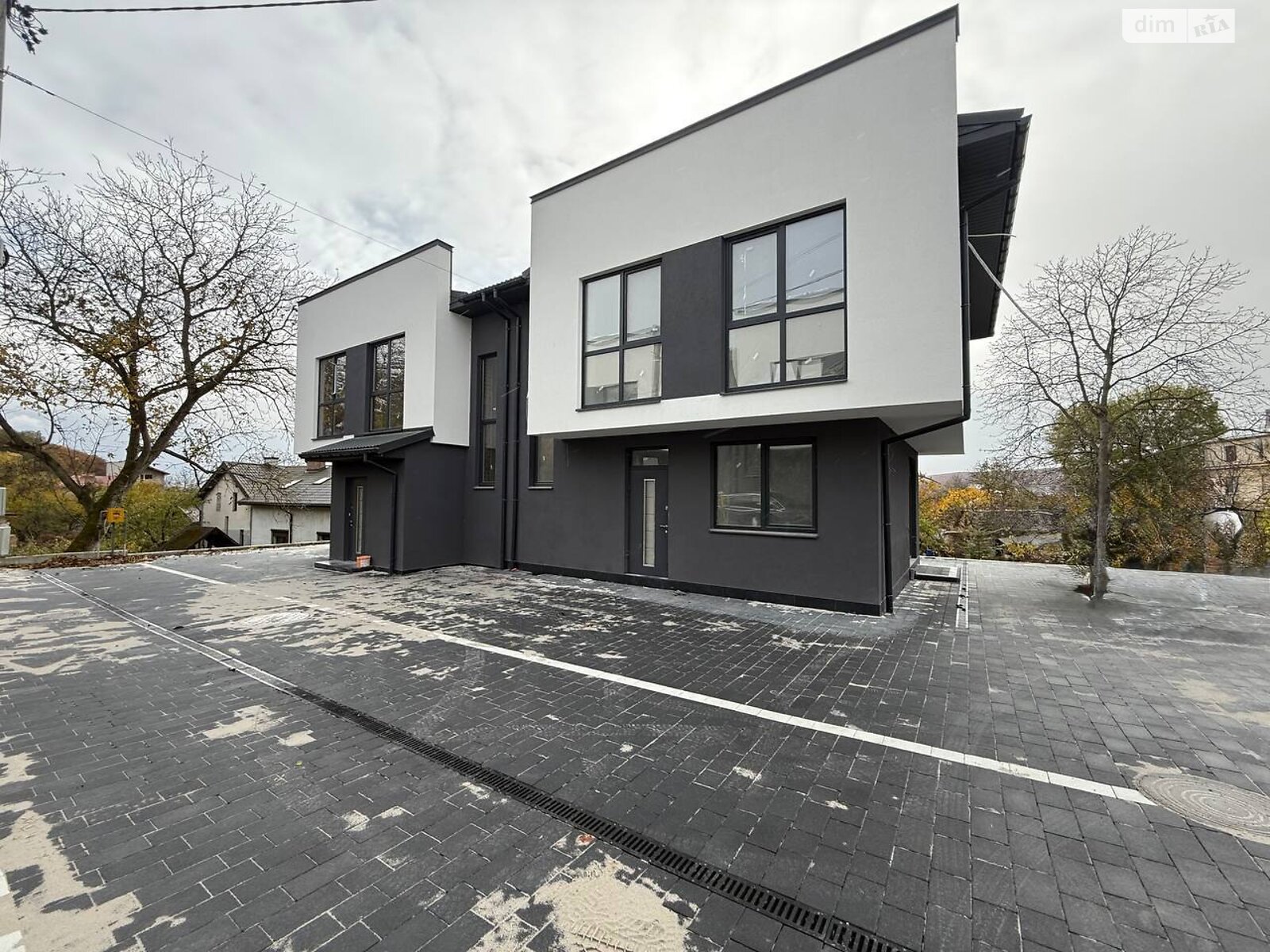 двоповерховий дуплекс, 100 кв. м, кирпич. Продаж в Винниках, район Личаківський фото 1 двоповерховий дуплекс, 100 кв. м, кирпич. Продаж в Винниках, район Личаківський фото 1