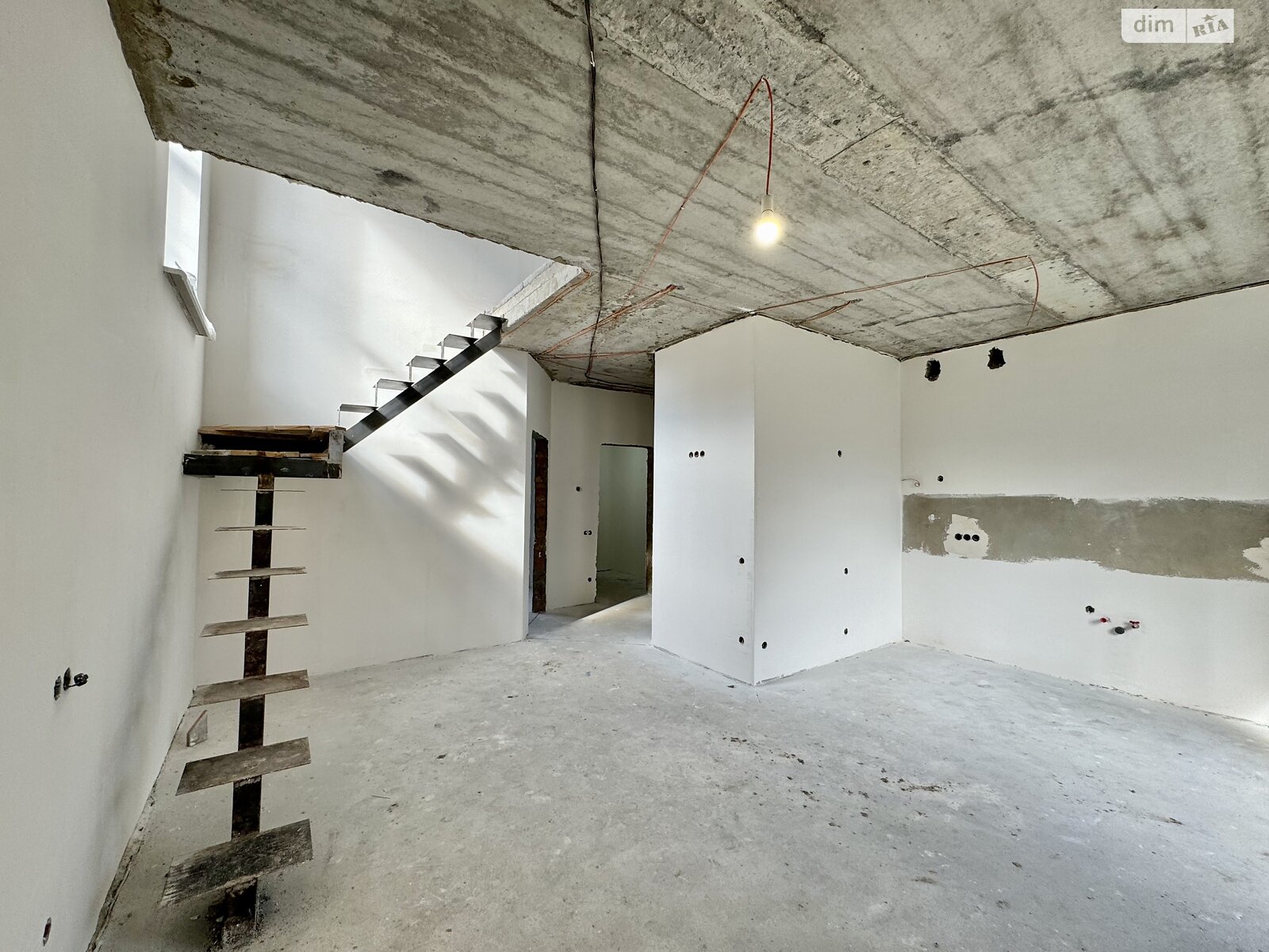 двухэтажный дуплекс, 90 кв. м, кирпич. Продажа в Винницких Хуторах фото 1