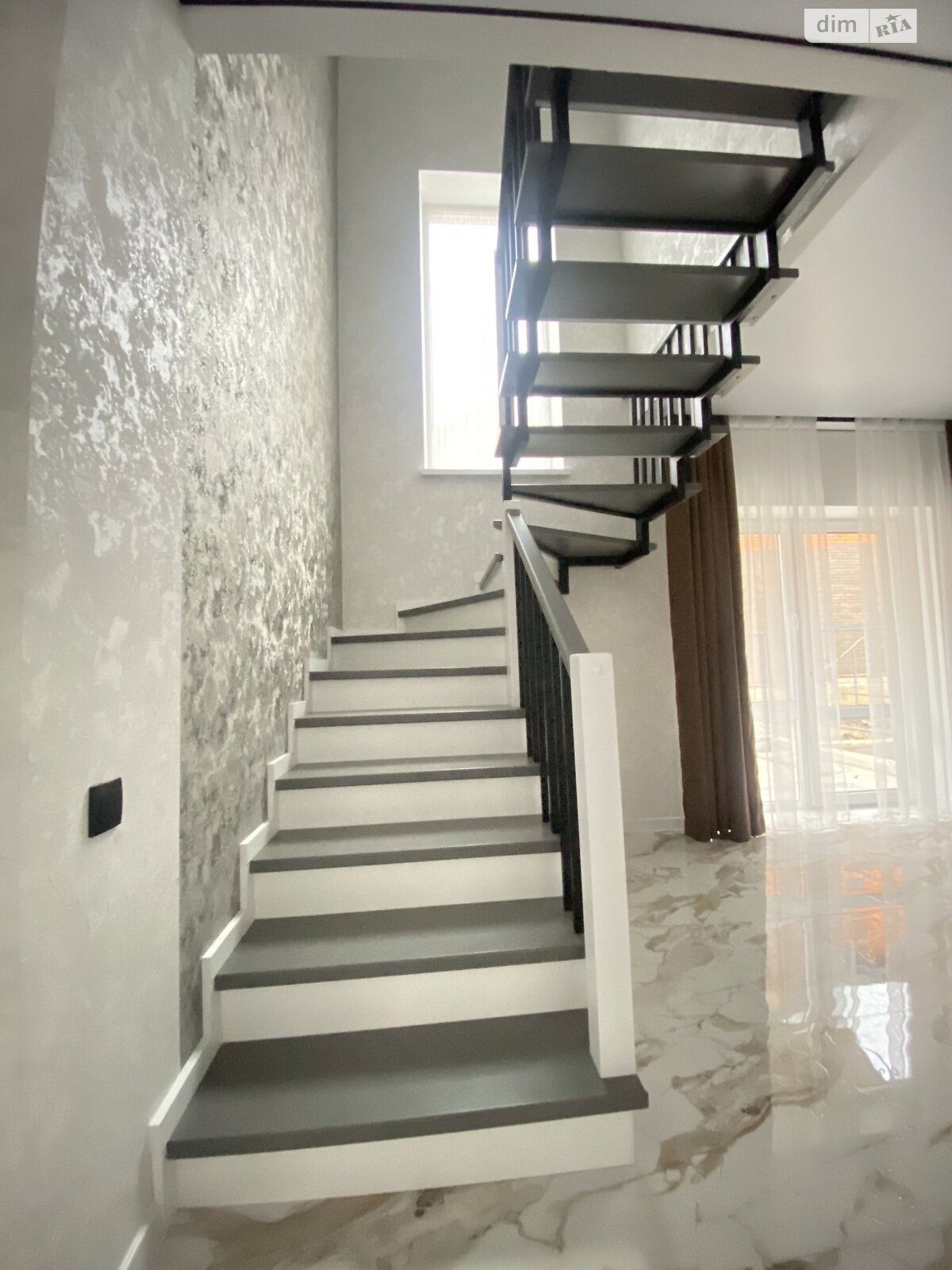 двоповерховий дуплекс, 90 кв. м, цегла. Продаж у Агрономічному фото 1