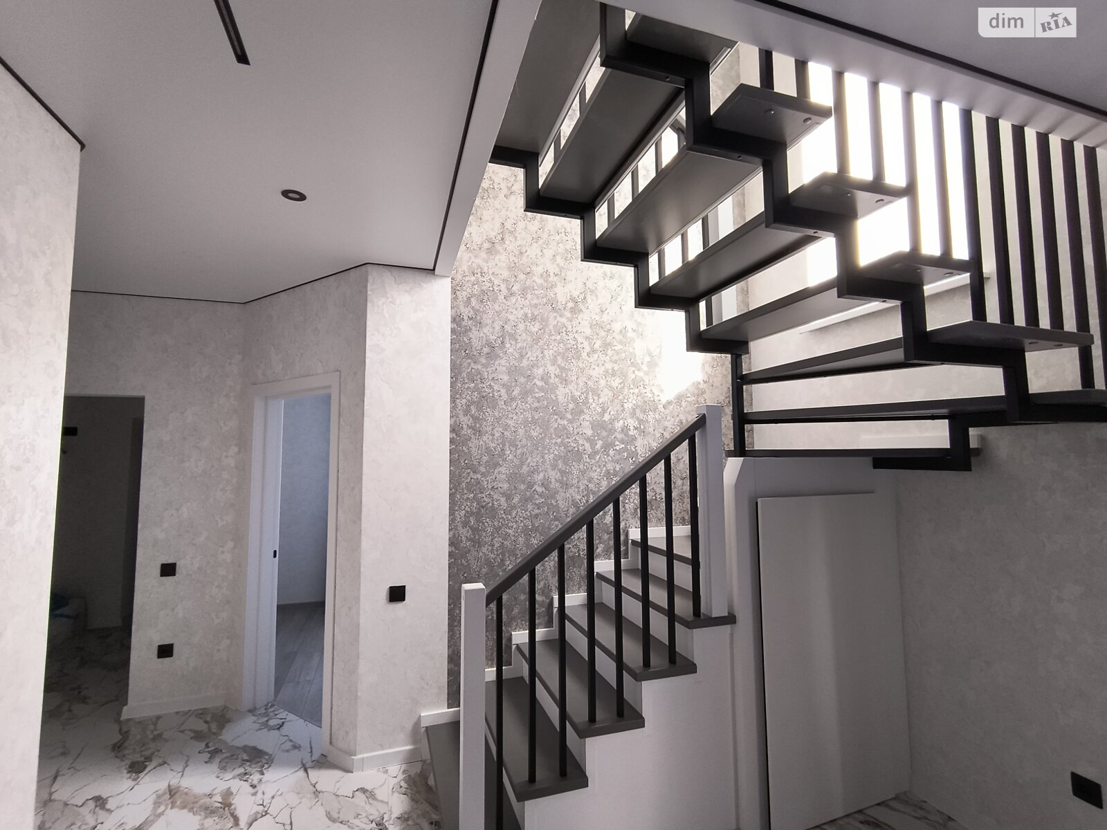 двоповерховий дуплекс, 90 кв. м, цегла. Продаж у Агрономічному фото 1