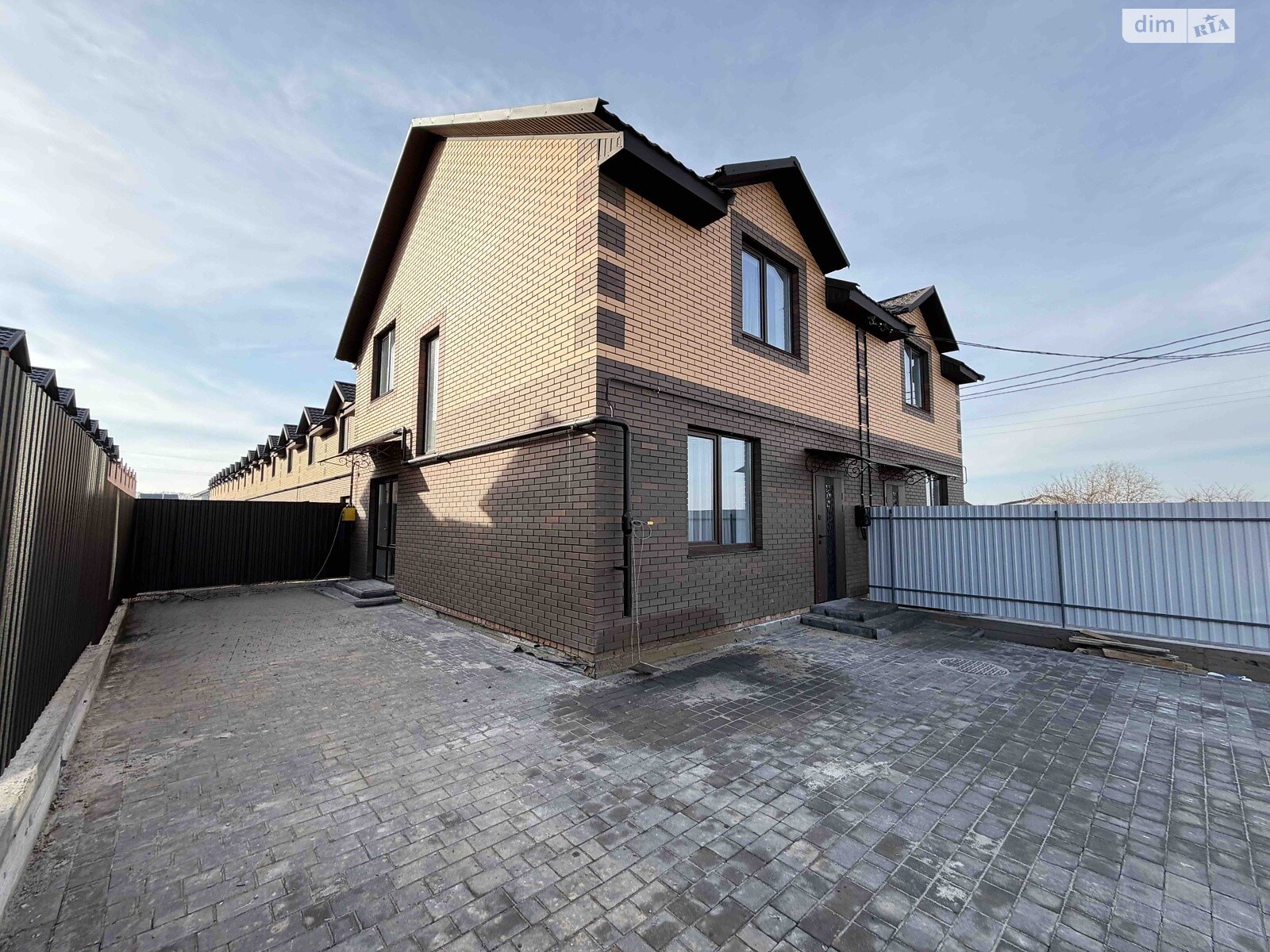 двоповерховий дуплекс, 90 кв. м, цегла. Продаж у Агрономічному фото 1