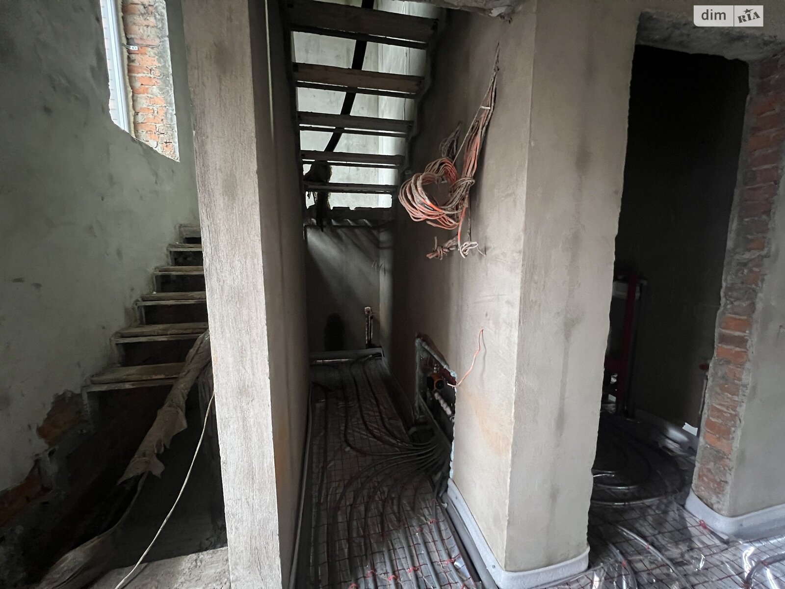 двухэтажный дуплекс, 105 кв. м, кирпич. Продажа в Винницких Хуторах фото 1