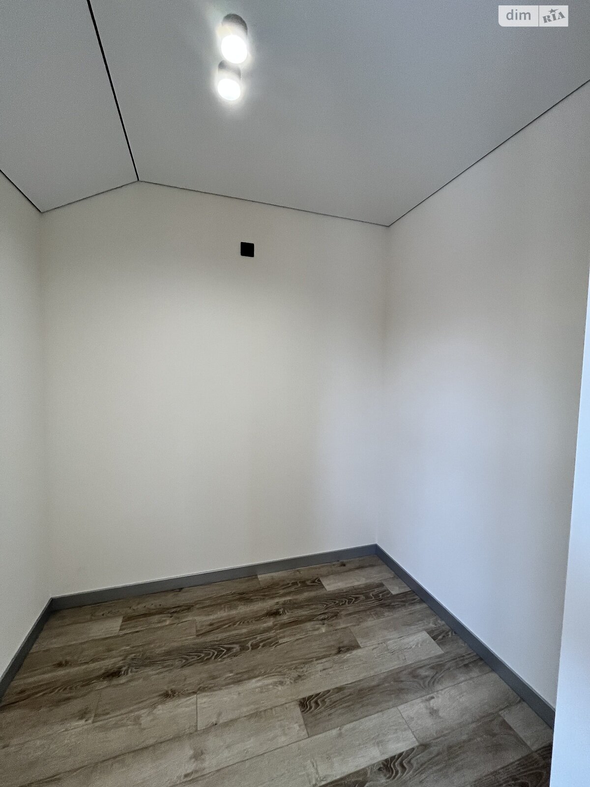 двоповерховий дуплекс, 98 кв. м, цегла. Продаж у Агрономічному фото 1 двоповерховий дуплекс, 98 кв. м, цегла. Продаж у Агрономічному фото 1