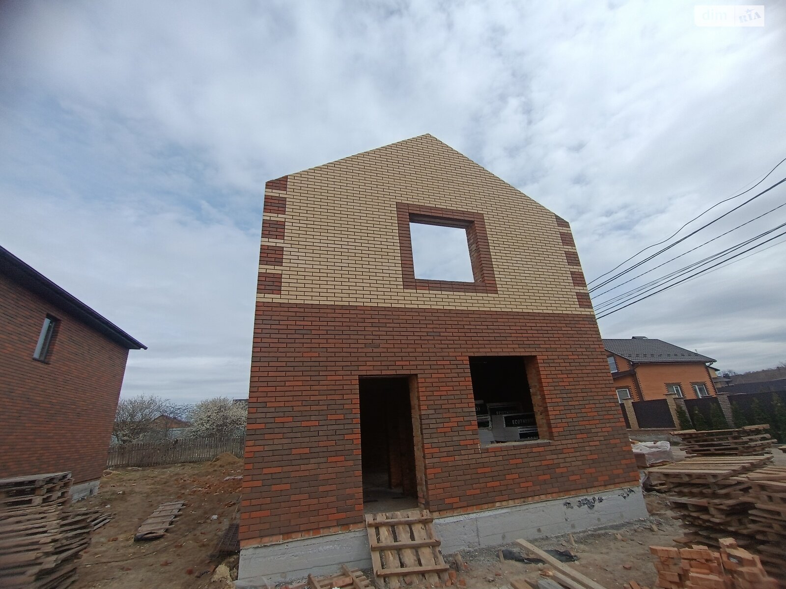 двухэтажный дуплекс, 105 кв. м, кирпич. Продажа в Виннице район Старогородский фото 1 двухэтажный дуплекс, 105 кв. м, кирпич. Продажа в Виннице район Старогородский фото 1