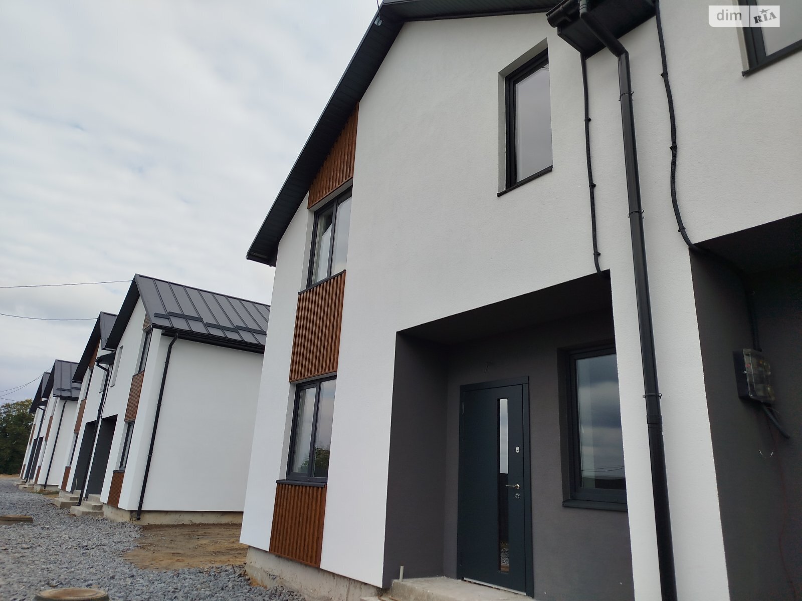 двухэтажный дуплекс, 100 кв. м, кирпич. Продажа в Виннице район Старый город фото 1 двухэтажный дуплекс, 100 кв. м, кирпич. Продажа в Виннице район Старый город фото 1