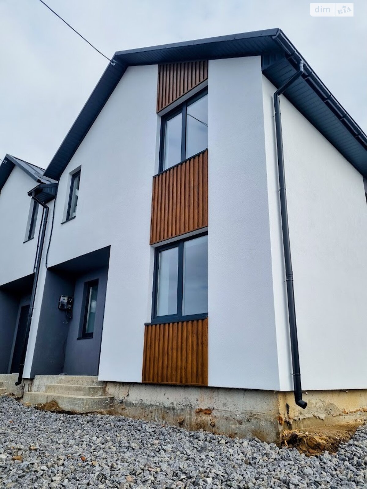 двухэтажный дуплекс, 100 кв. м, кирпич. Продажа в Виннице район Старый город фото 1 двухэтажный дуплекс, 100 кв. м, кирпич. Продажа в Виннице район Старый город фото 1