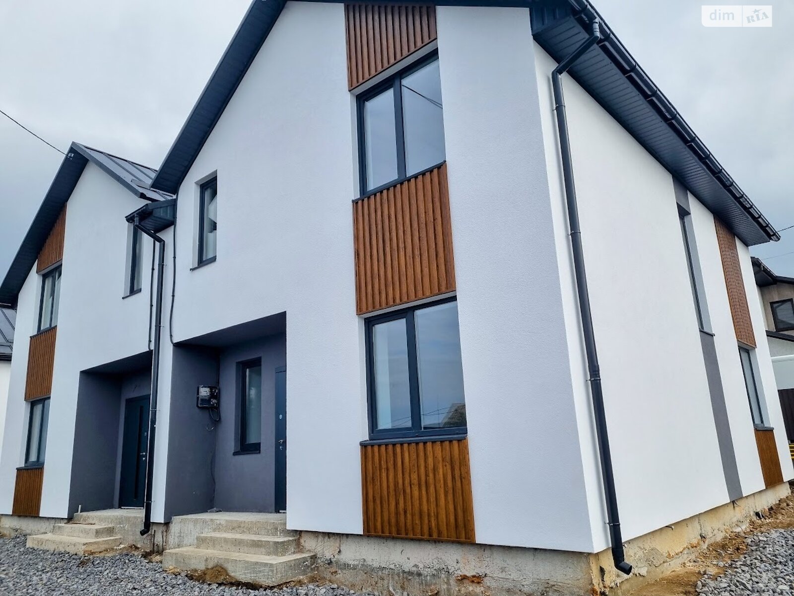 двухэтажный дуплекс, 100 кв. м, кирпич. Продажа в Виннице район Старый город фото 1 двухэтажный дуплекс, 100 кв. м, кирпич. Продажа в Виннице район Старый город фото 1