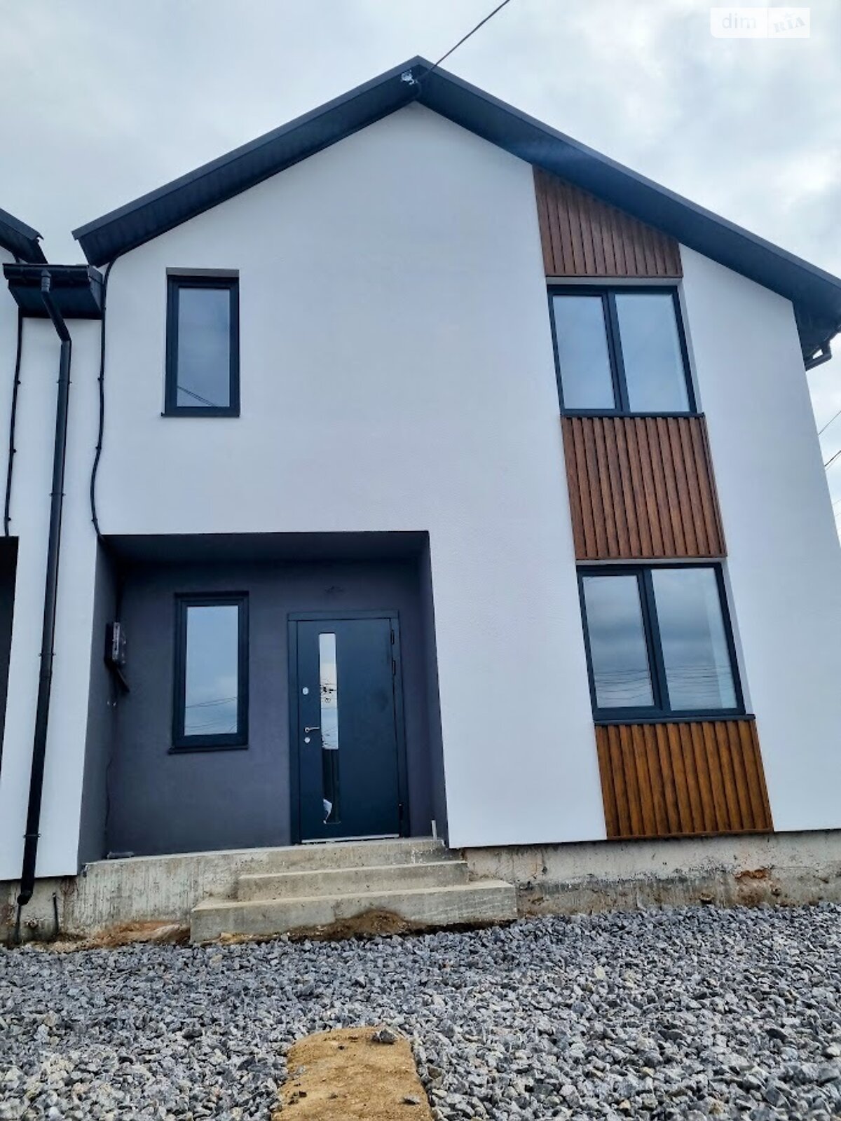 двухэтажный дуплекс, 100 кв. м, кирпич. Продажа в Виннице район Старый город фото 1 двухэтажный дуплекс, 100 кв. м, кирпич. Продажа в Виннице район Старый город фото 1