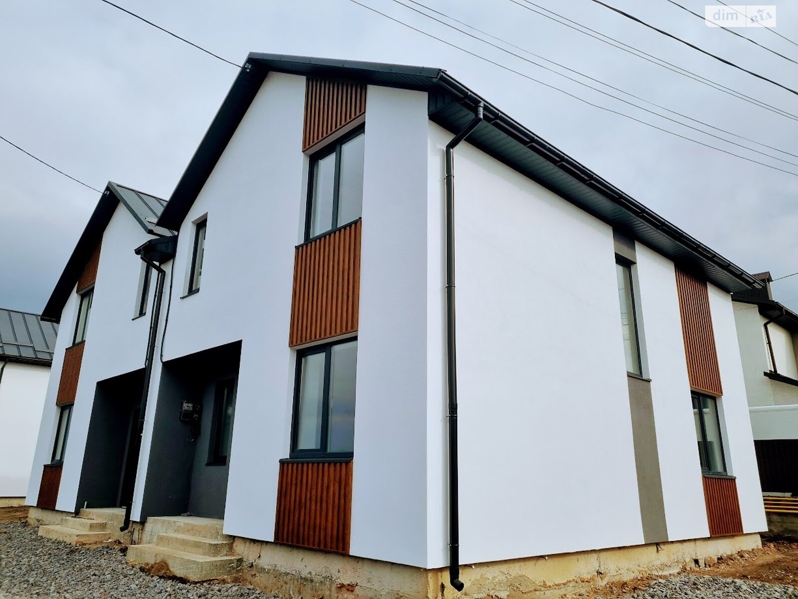 двухэтажный дуплекс, 100 кв. м, кирпич. Продажа в Виннице район Старый город фото 1 двухэтажный дуплекс, 100 кв. м, кирпич. Продажа в Виннице район Старый город фото 1