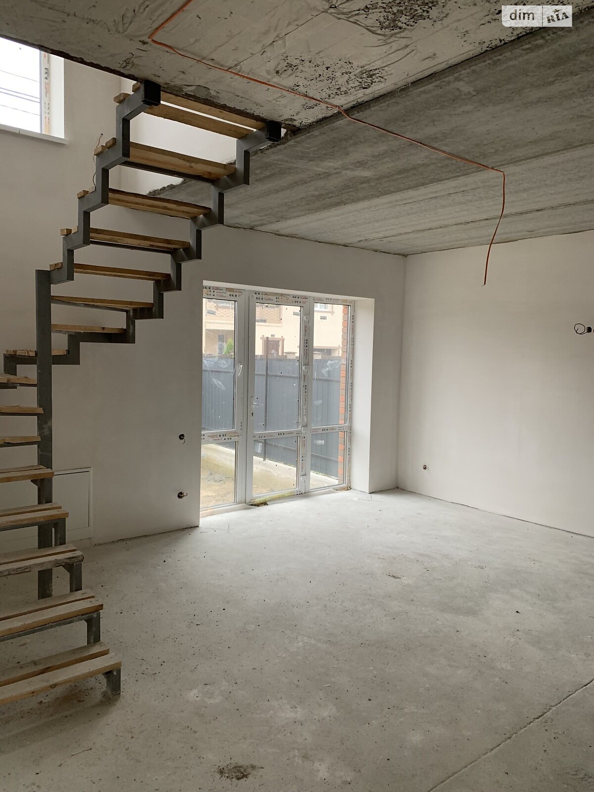 двухэтажный дуплекс, 105 кв. м, кирпич. Продажа в Виннице район Старый город фото 1 двухэтажный дуплекс, 105 кв. м, кирпич. Продажа в Виннице район Старый город фото 1