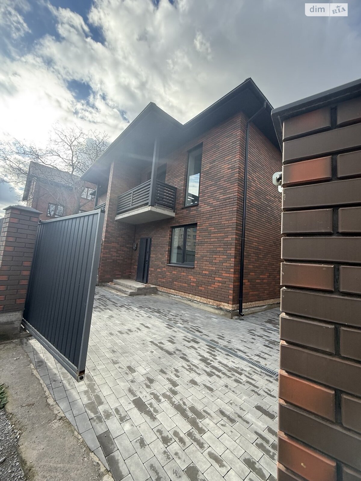 двоповерховий дуплекс, 110 кв. м, кирпич. Продаж в Вінниці, район Старе місто фото 1 двоповерховий дуплекс, 110 кв. м, кирпич. Продаж в Вінниці, район Старе місто фото 1