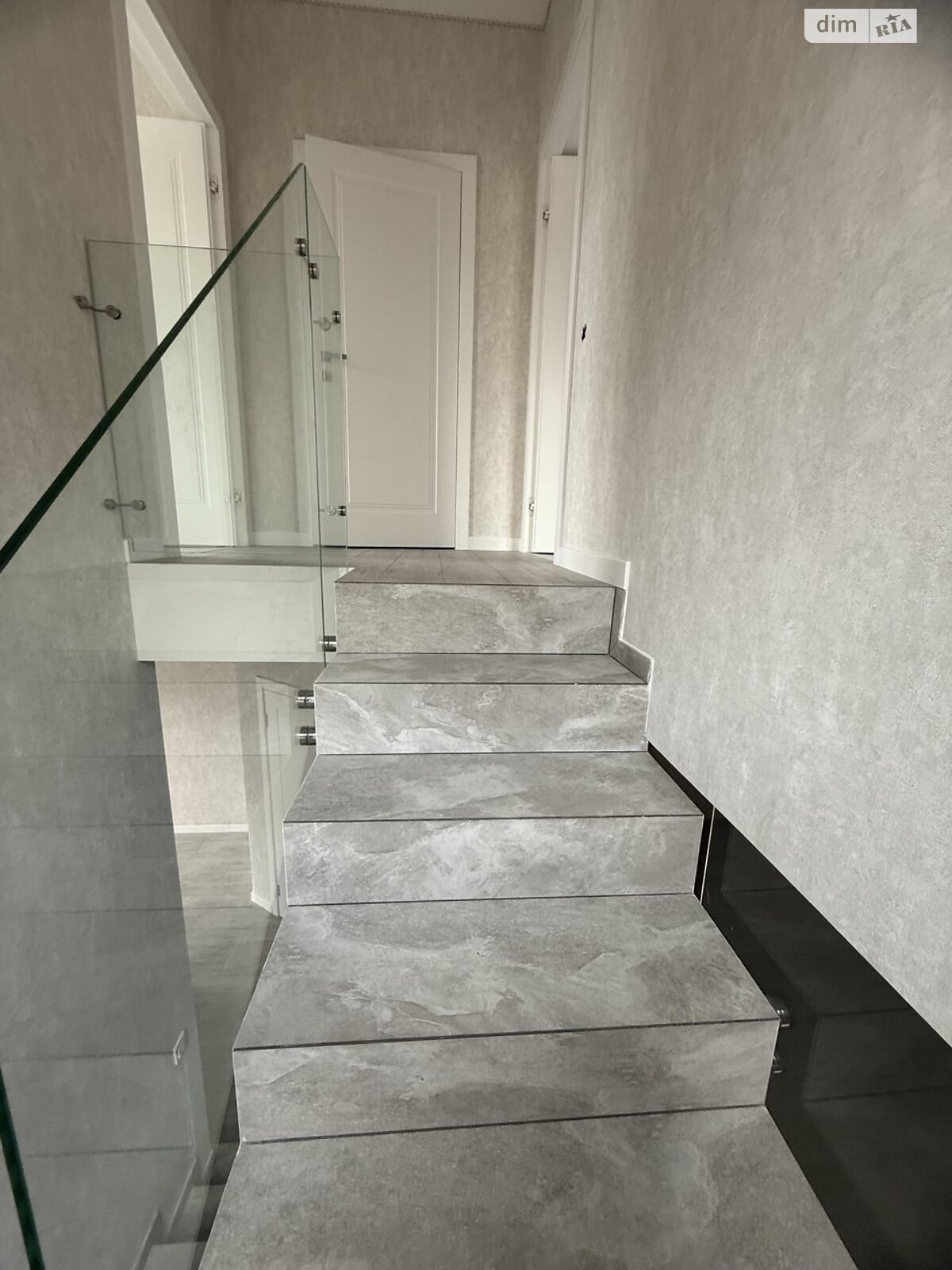 двоповерховий дуплекс, 110 кв. м, кирпич. Продаж в Вінниці, район Старе місто фото 1 двоповерховий дуплекс, 110 кв. м, кирпич. Продаж в Вінниці, район Старе місто фото 1