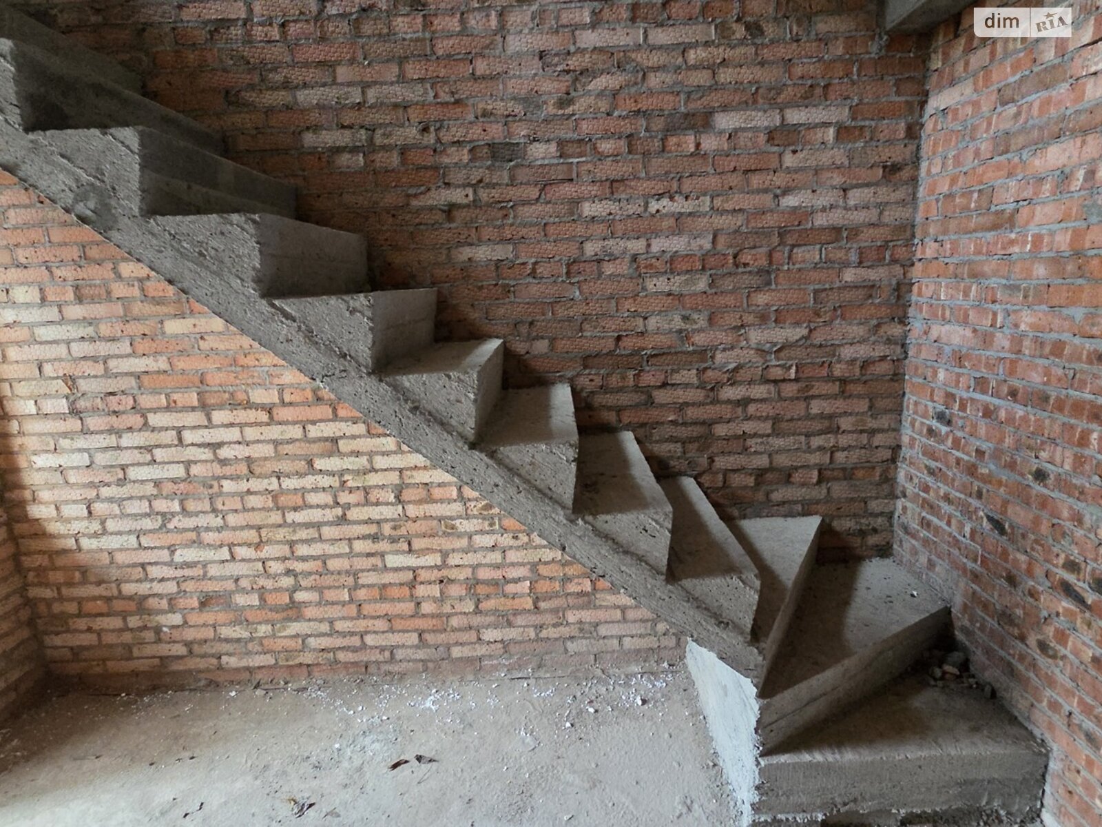 двухэтажный дуплекс, 115 кв. м, кирпич. Продажа в Виннице район Центр фото 1