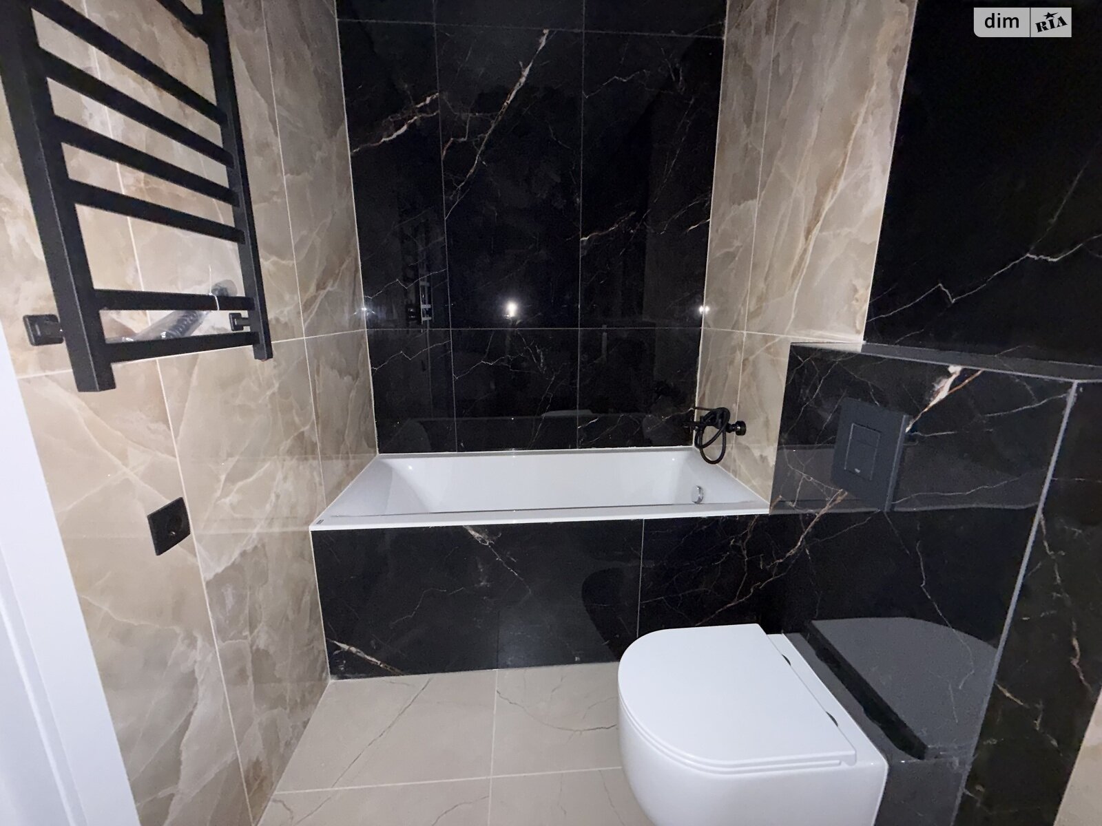 двухэтажный дуплекс, 95 кв. м, кирпич. Продажа в Агрономичном фото 1