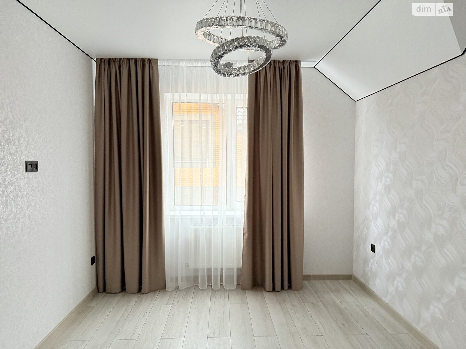 двухэтажный дуплекс, 95 кв. м, кирпич. Продажа в Агрономичном фото 1