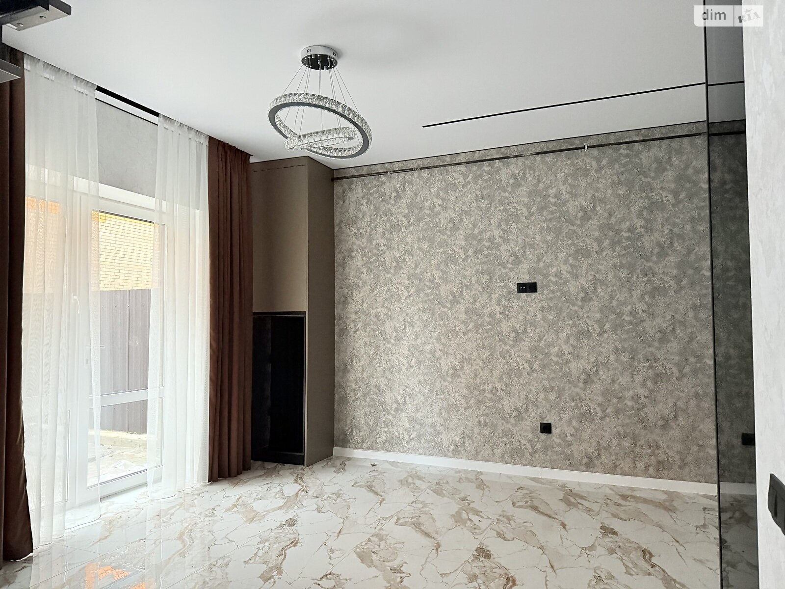 двухэтажный дуплекс, 95 кв. м, кирпич. Продажа в Агрономичном фото 1