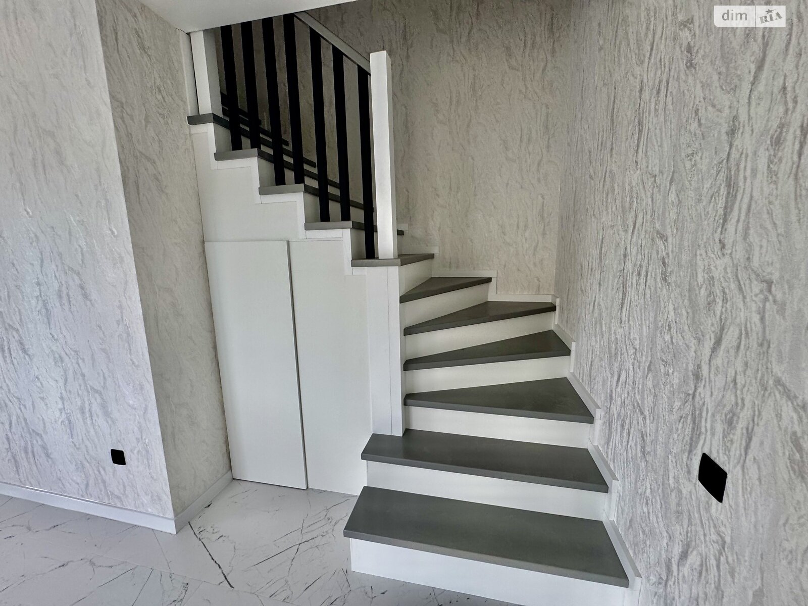 двухэтажный дуплекс, 70 кв. м, кирпич. Продажа в Винницких Хуторах фото 1